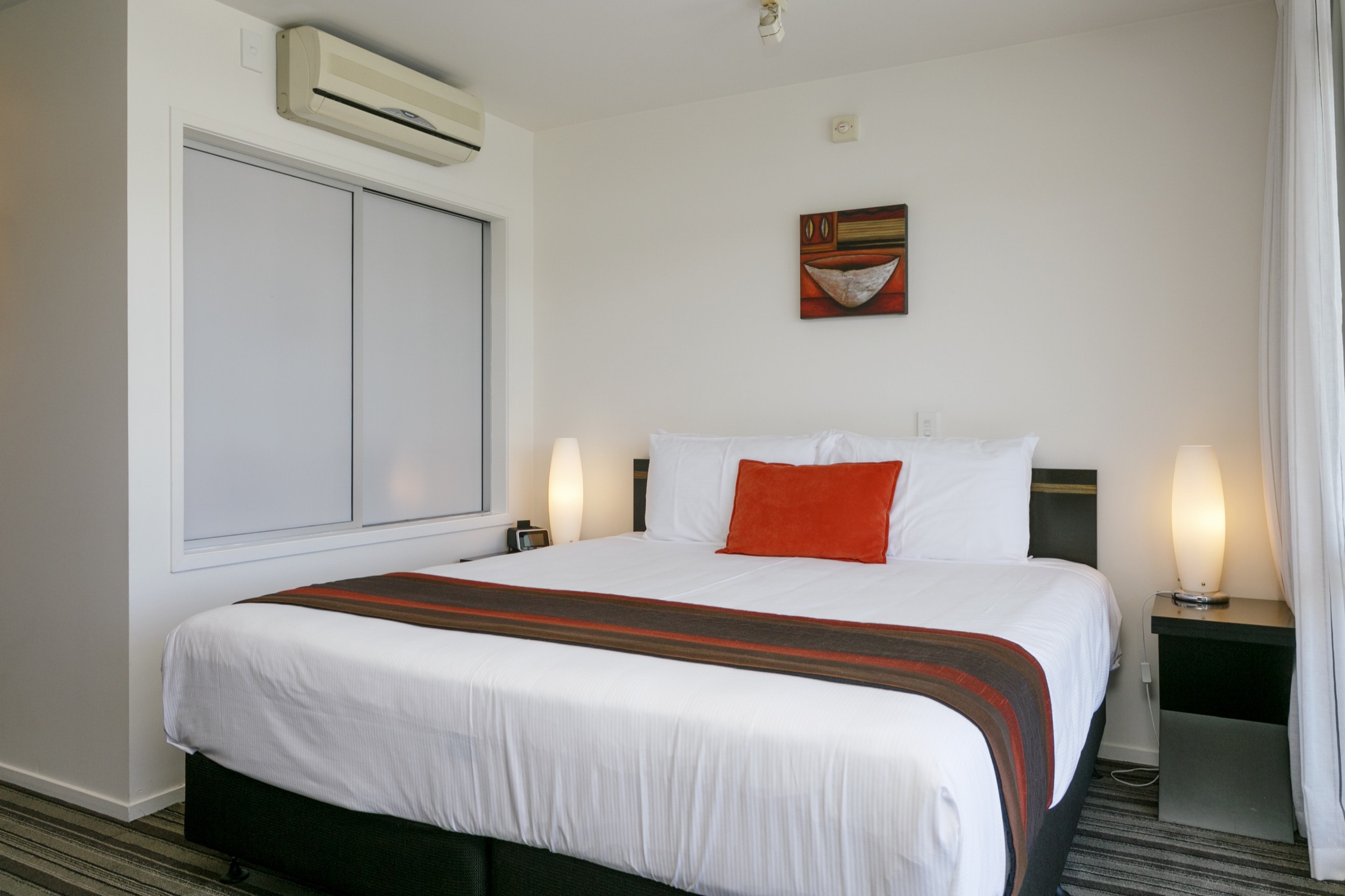 Luxury Studio with Lake Views bed-min.jpg