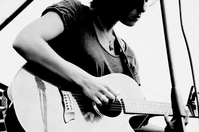 lydiaguitar.jpg