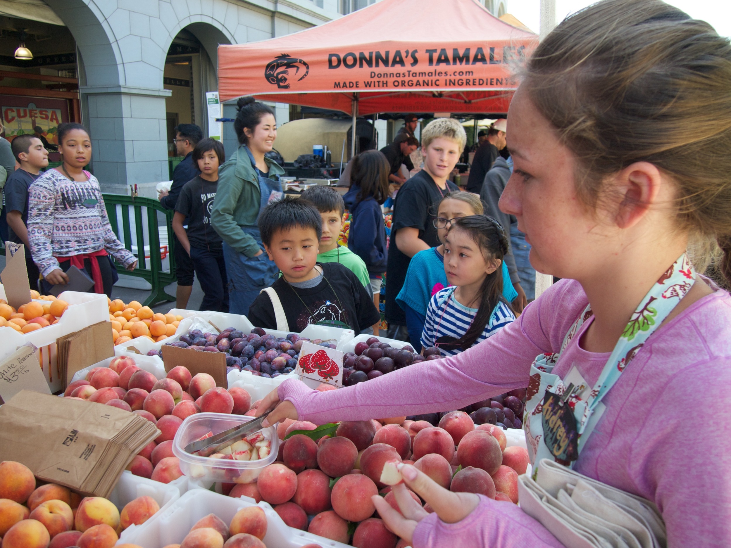 S2D2 2015 audrey white peaches.jpg