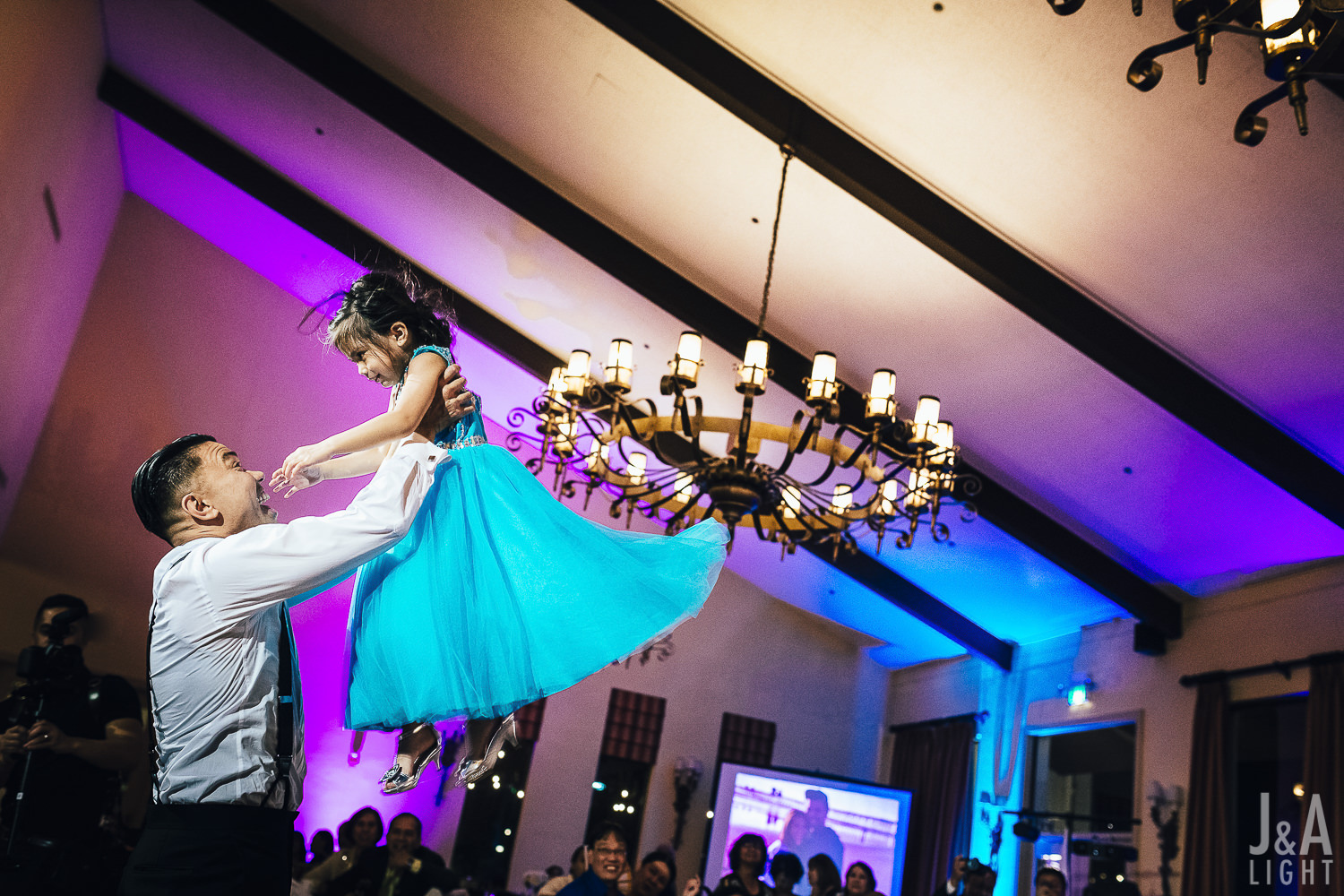 20151113-ErralynMike,CastlewoodGolfClubWeddingPleasanton-043-blog.jpg