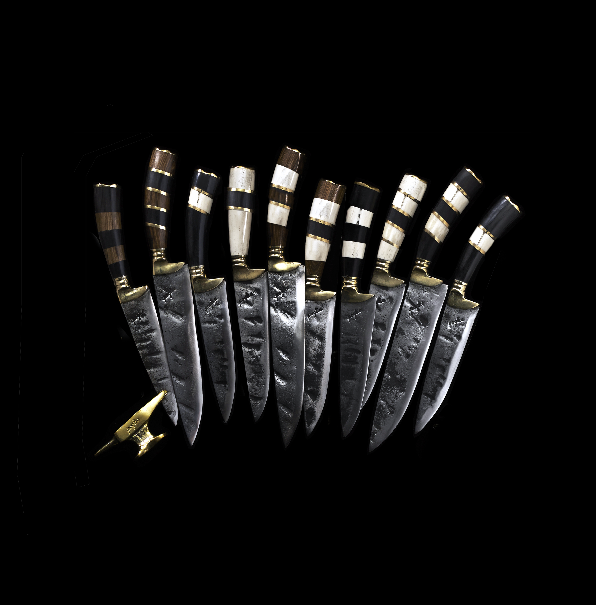 Poglia Bespoke Knives Ok.png