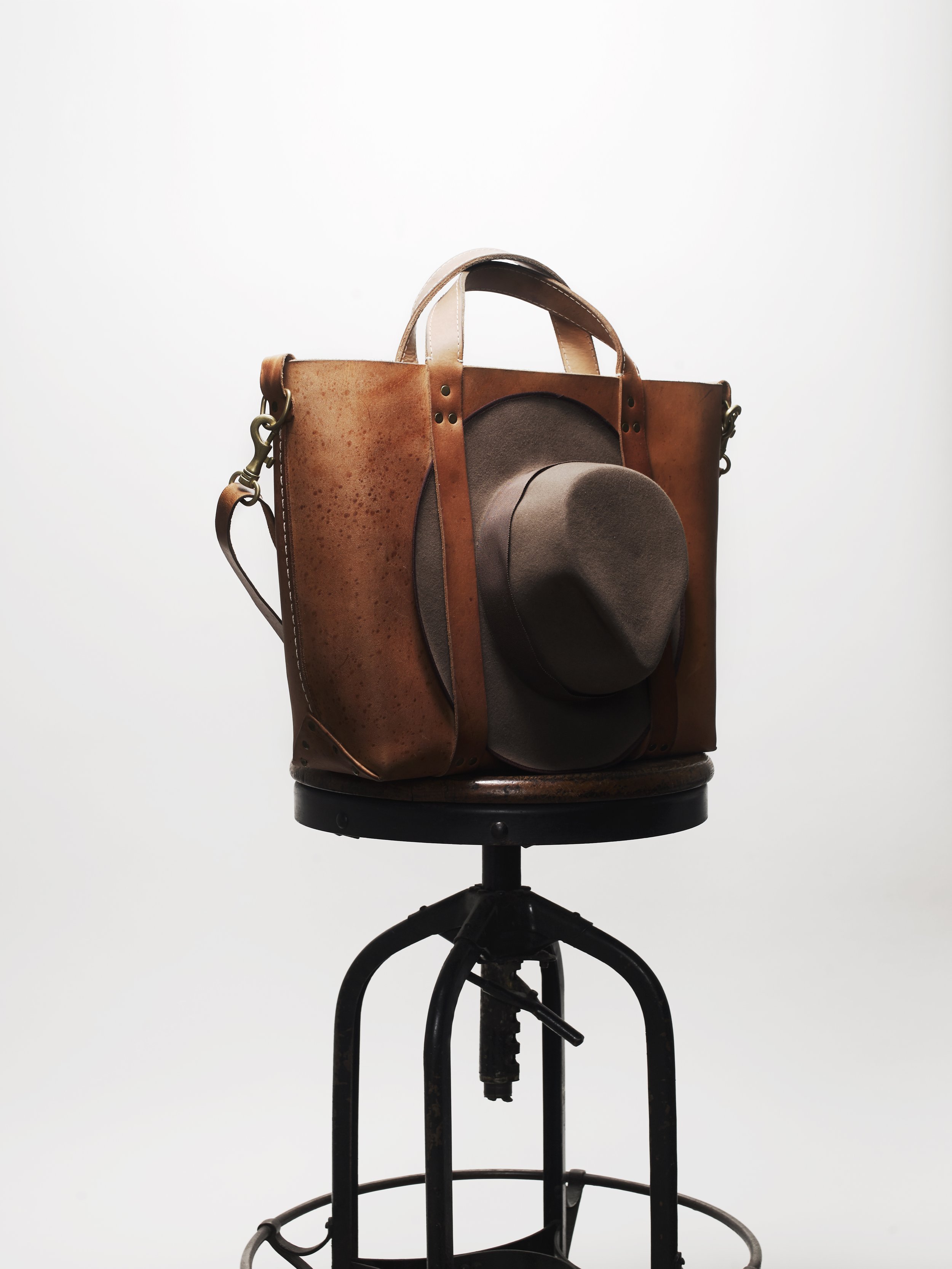 Poglia limited batches of collectable goods, handcrafted kitchen knives