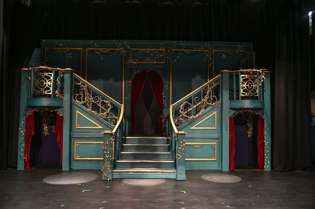 beautyandthebeast2026-setcatalogue-6.jpg