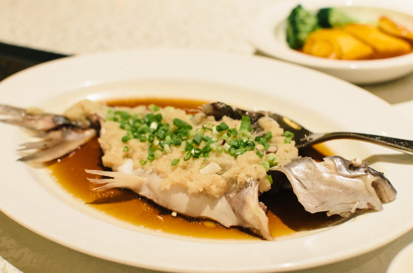 Steamed Freshwater Cat Fish with Minced Ginger (姜茸蒸水果鱼)