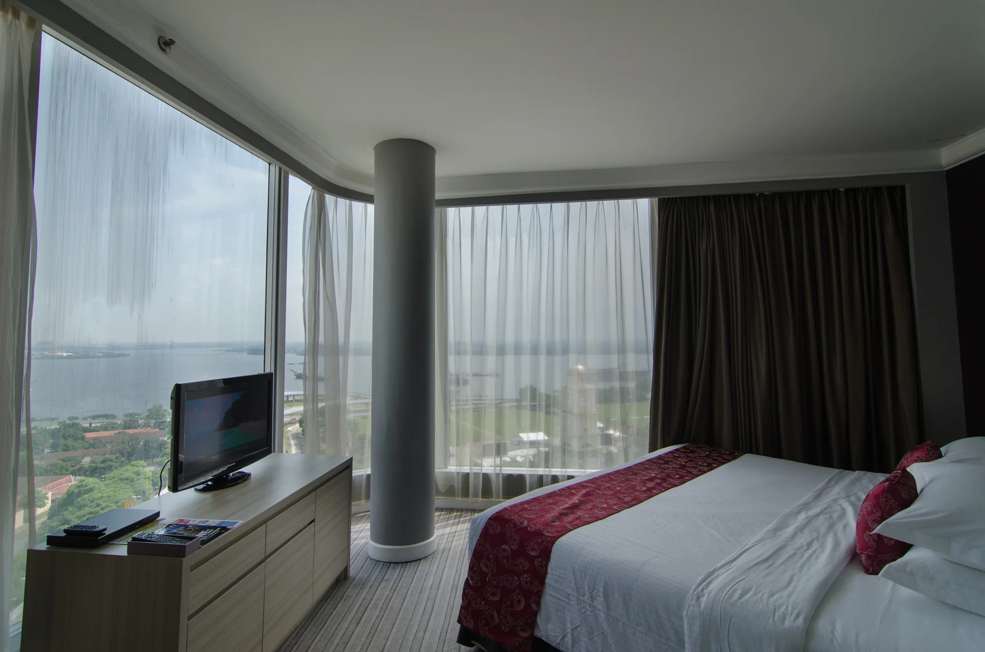 Hotel Review Thistle Johor Bahru Premium Suite The Shutterwhale