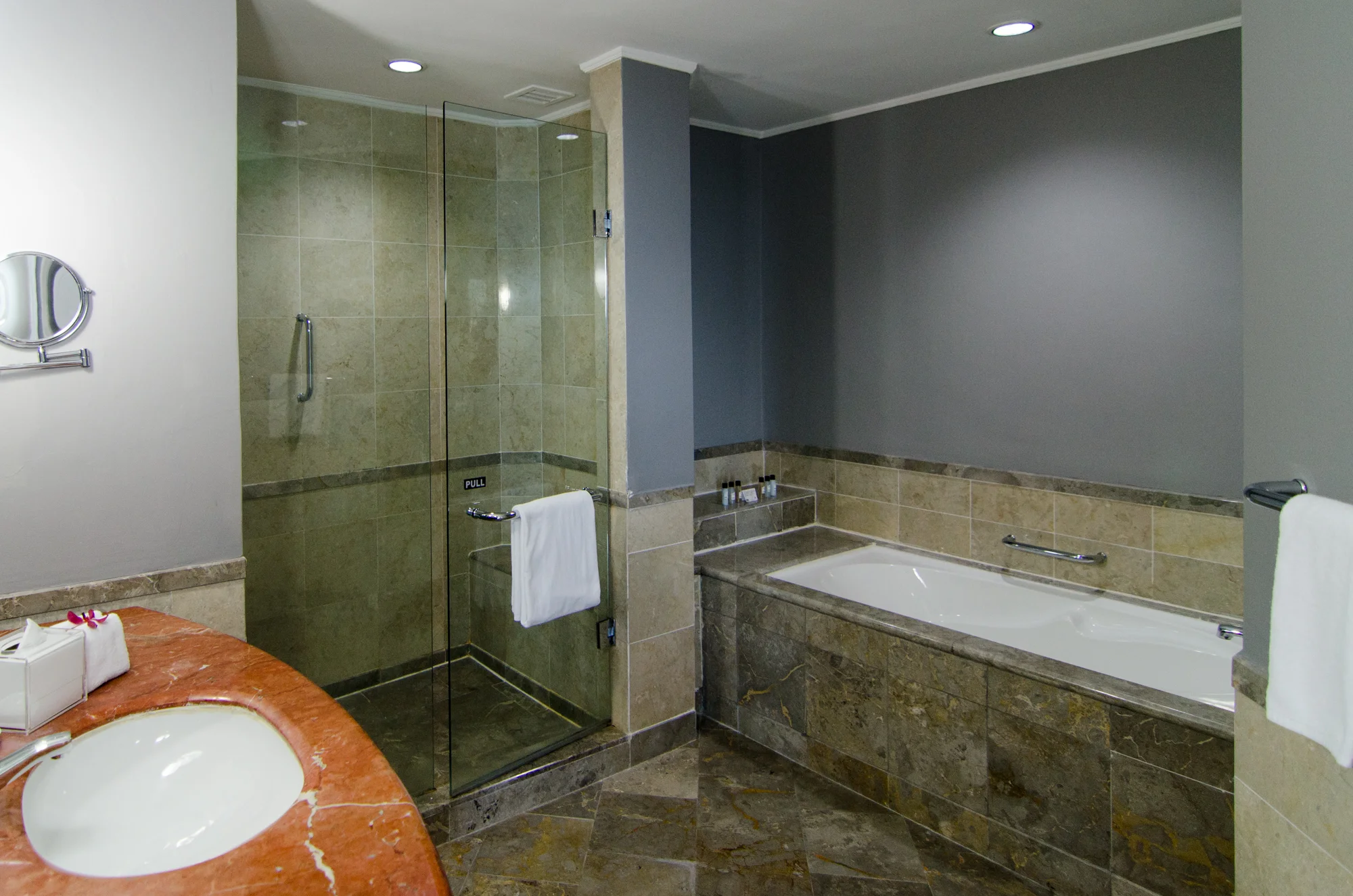 Hotel Review Thistle Johor Bahru Premium Suite The Shutterwhale