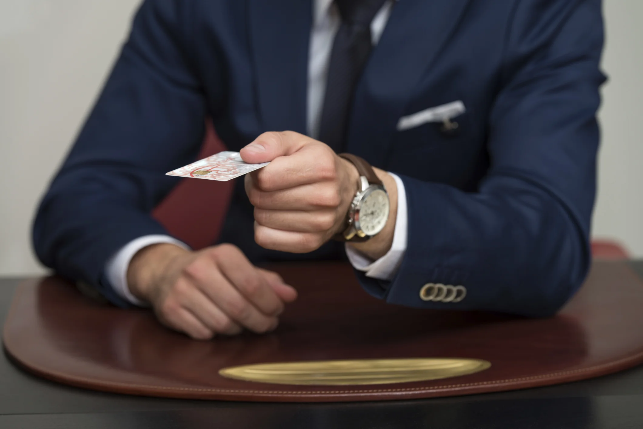 5 Credit Cards to Carry in your Wallet in 2015