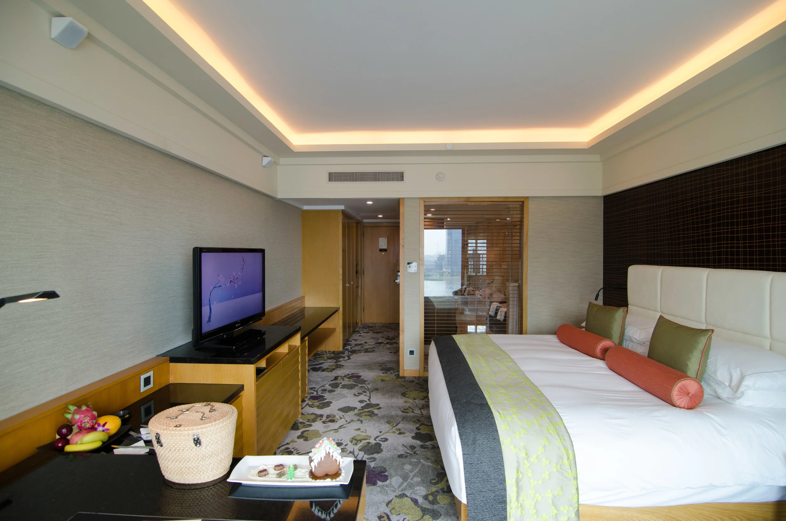 Hotel Review: Mandarin Oriental Singapore (Club Harbour Room) 