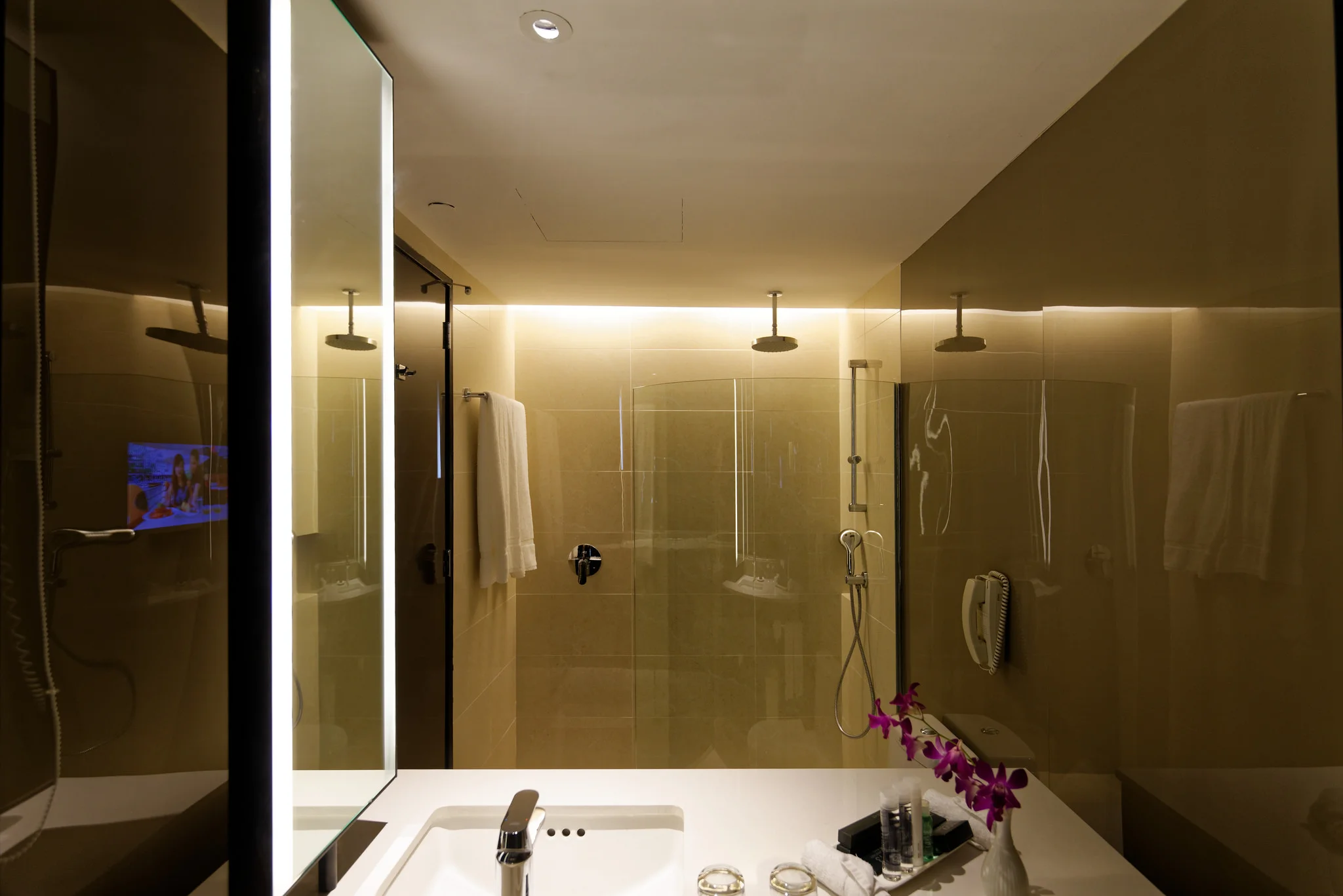 Hotel Review: Concorde Hotel Singapore
