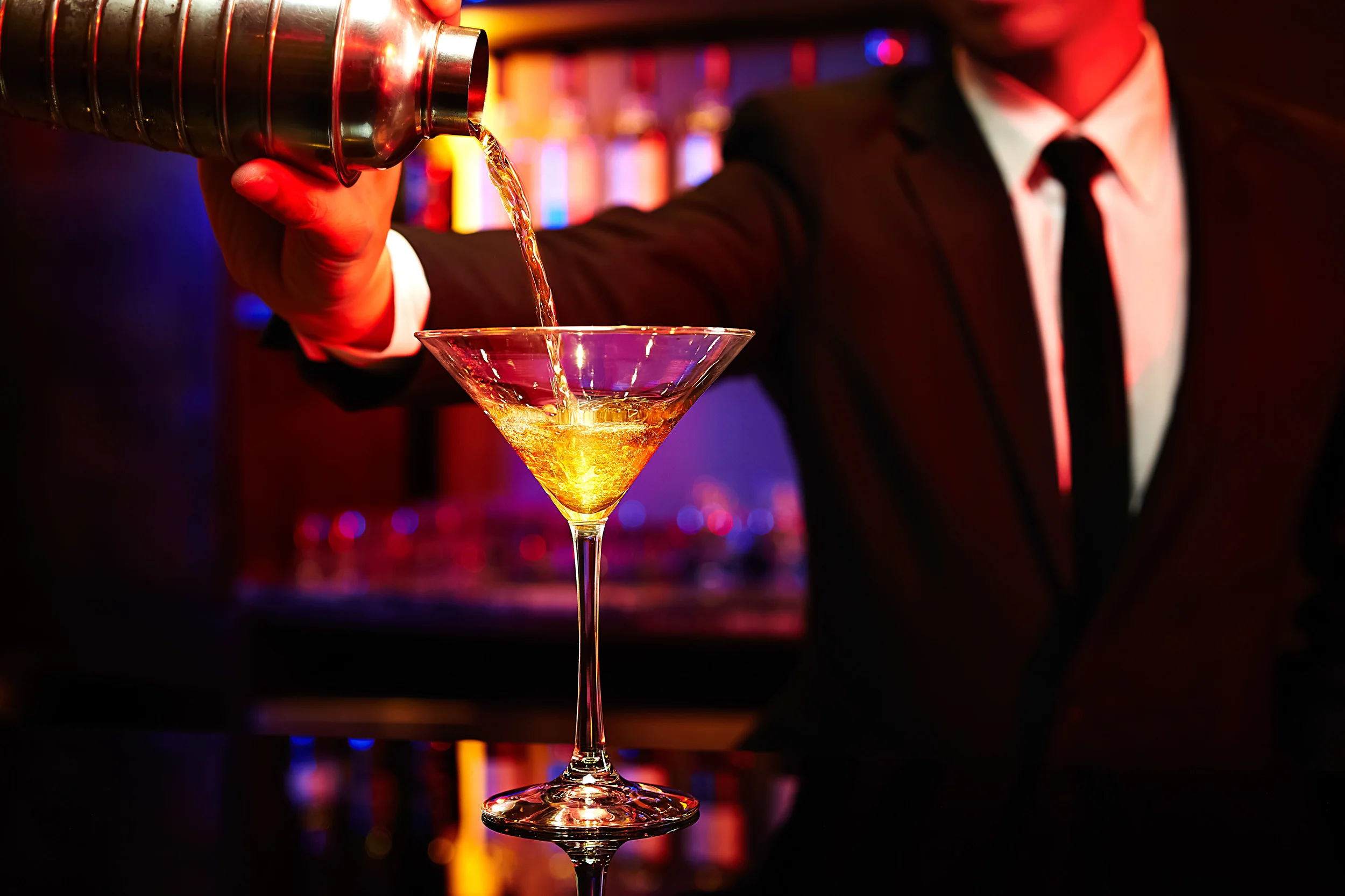 Gravity Bar Happy Hour - Carlton Hotel Singapore
