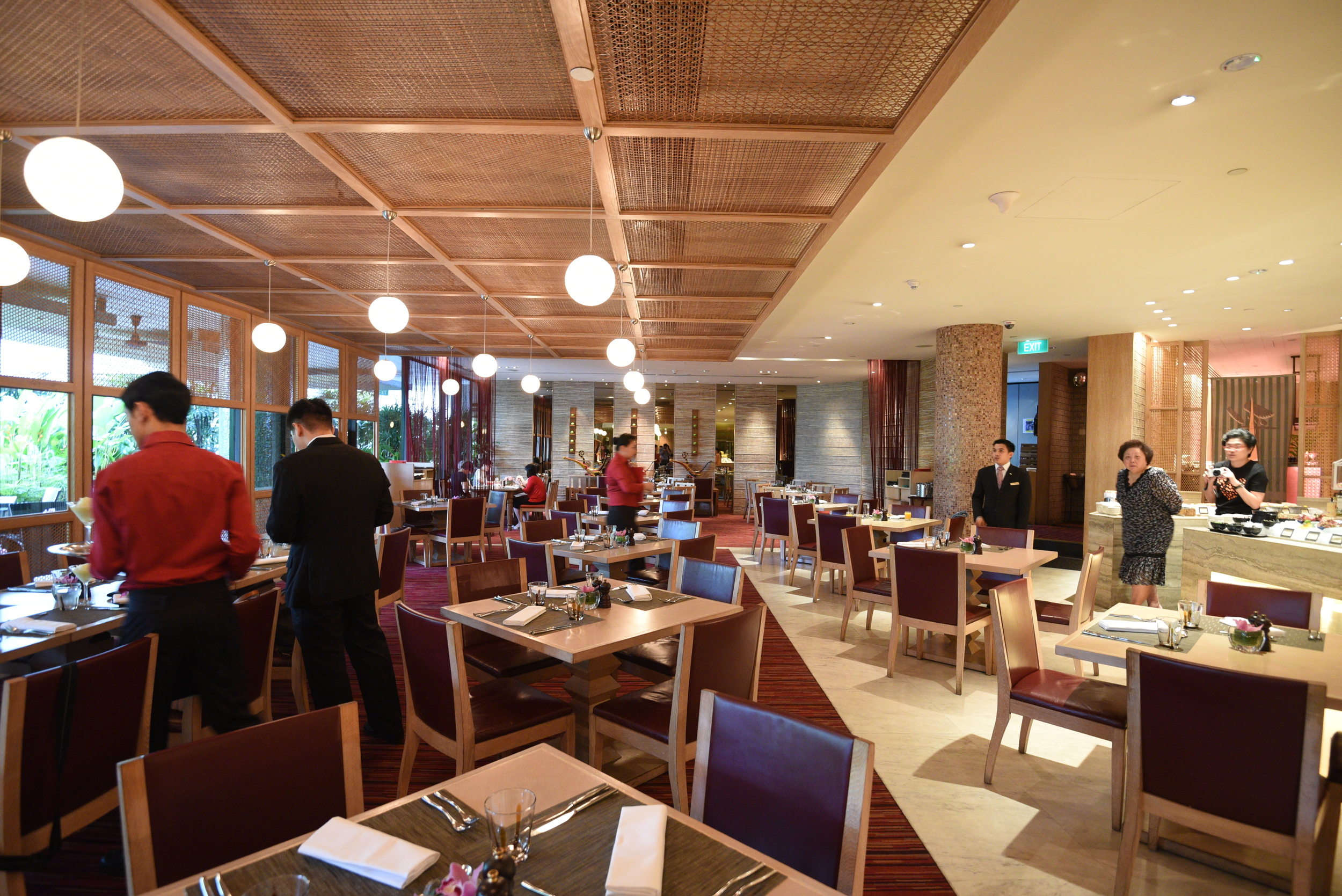 MELT ~ The World Café at The Mandarin Oriental, Singapore