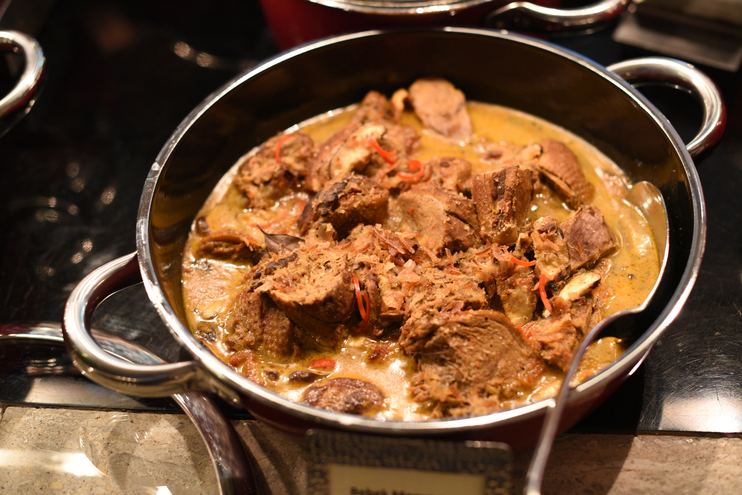 Bebek Menyanyat, (Creamy Duck Curry)