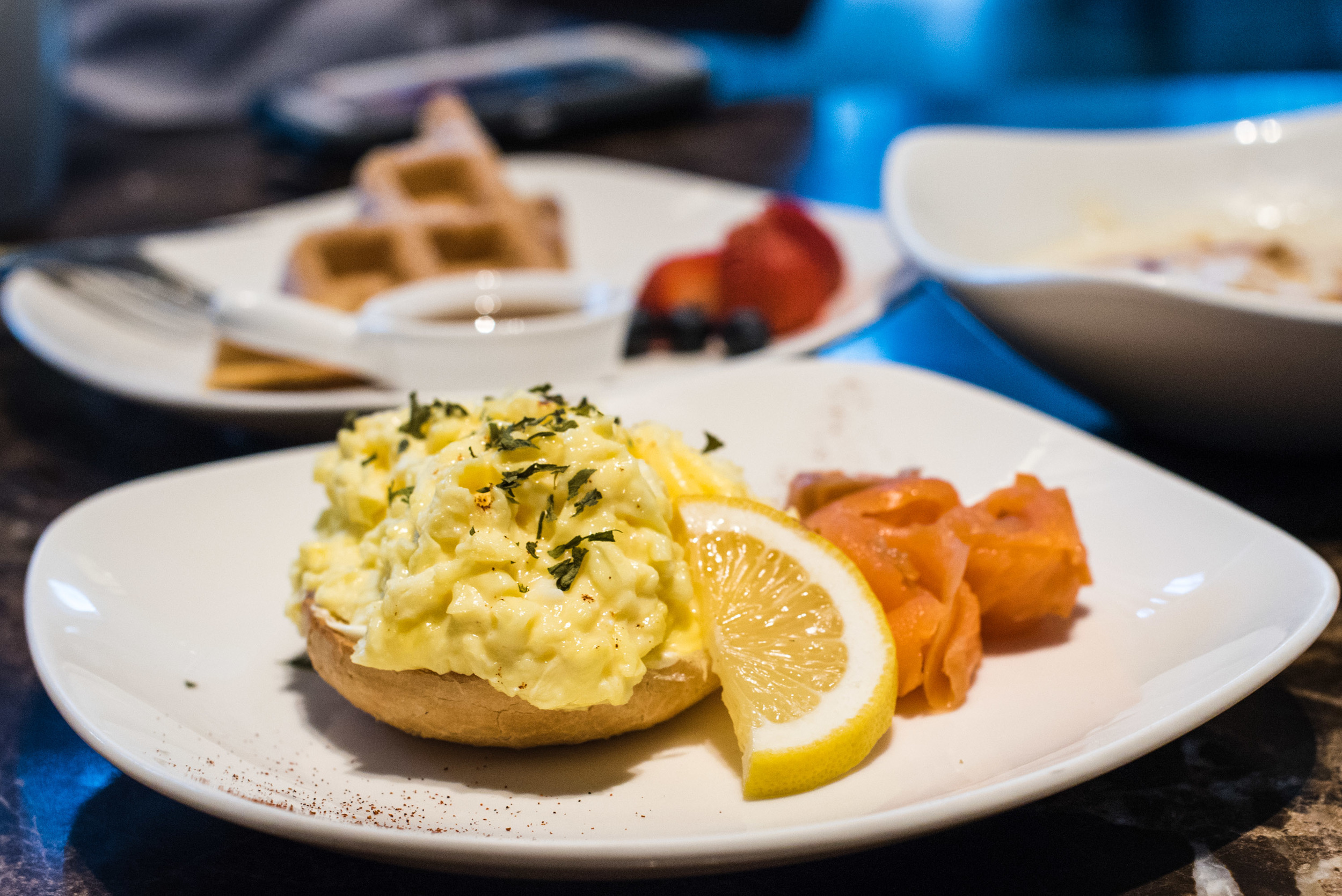 Enjoy complimentary cooked-to-order Breakfast at the Pacific Lounge