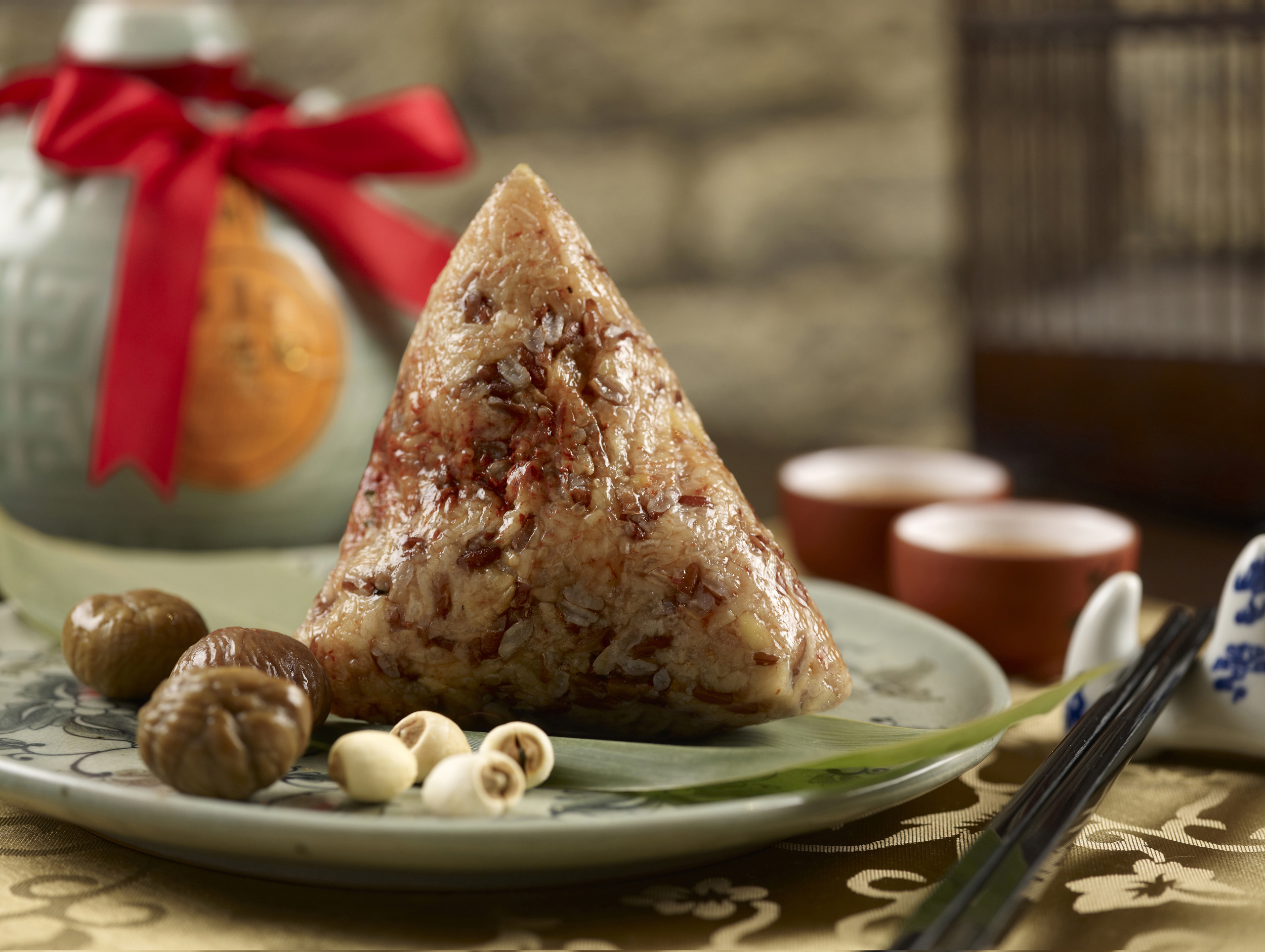 Red Yeast Glutinous Rice Dumpling (S$16+) | Photo Credit: Mandarin Oriental, Singapore&nbsp;