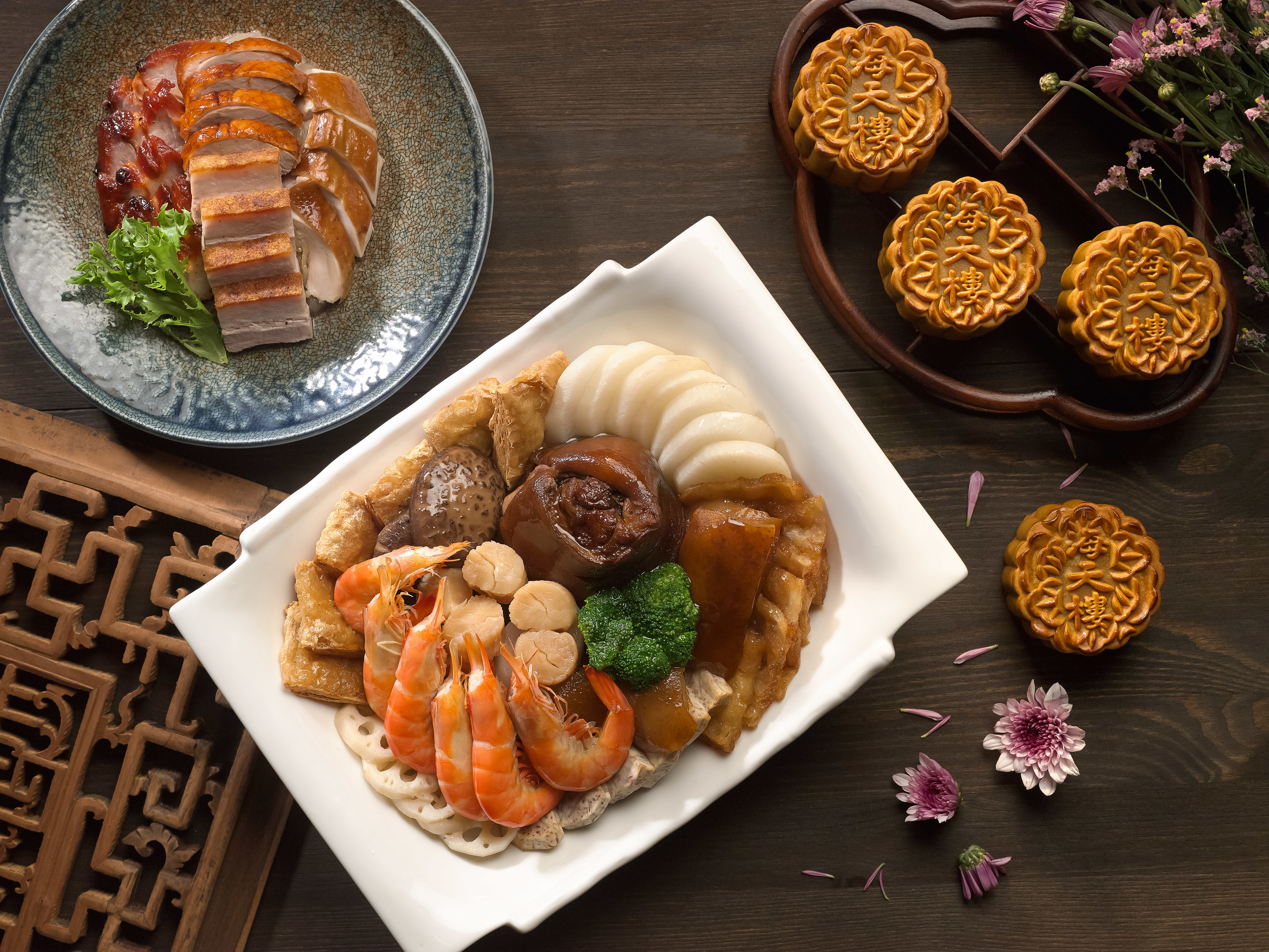 Mid-Autumn Reunion | Photo Credit: Pan Pacific Singapore