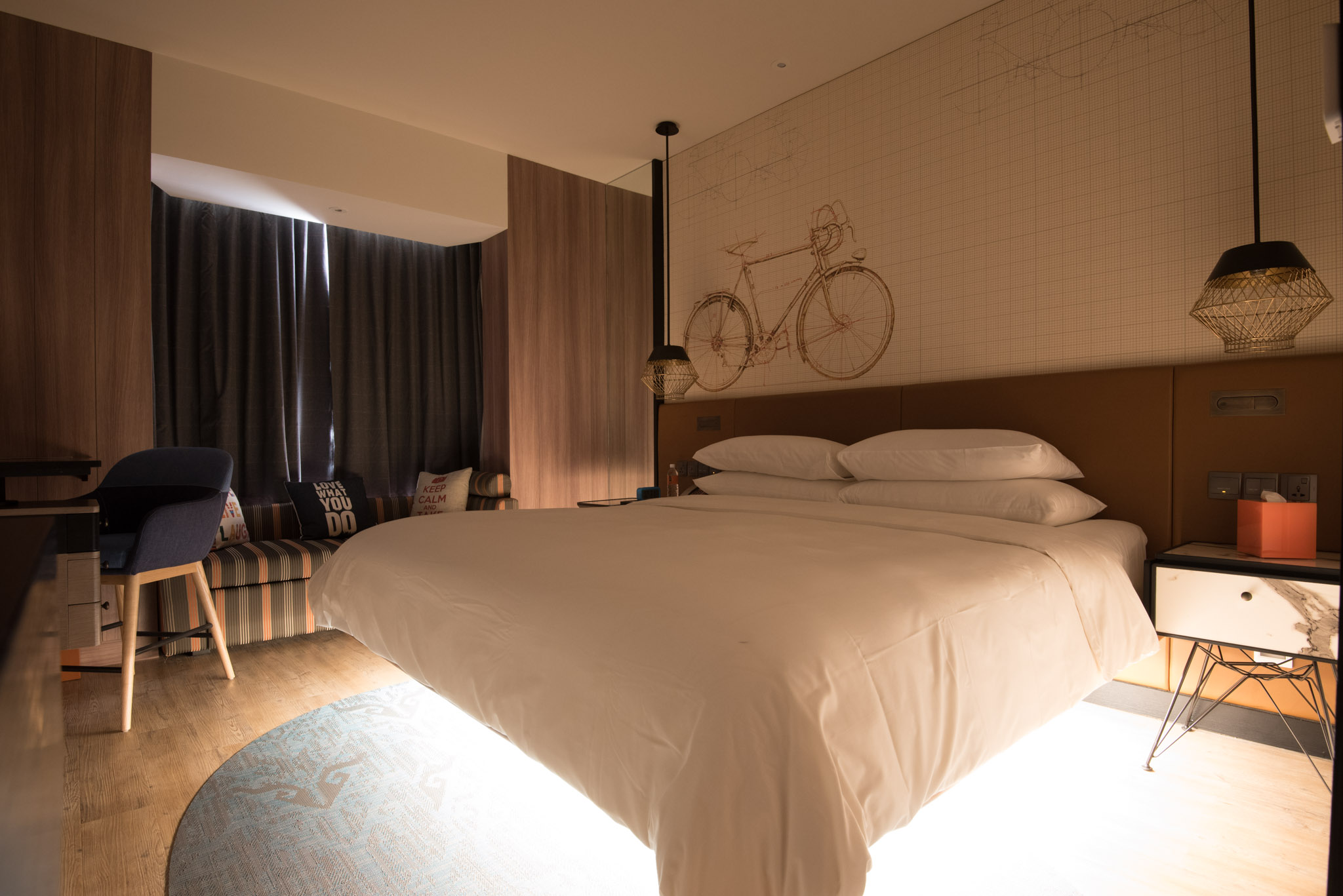 Take-off Feature in Hotel Jen Tanglin