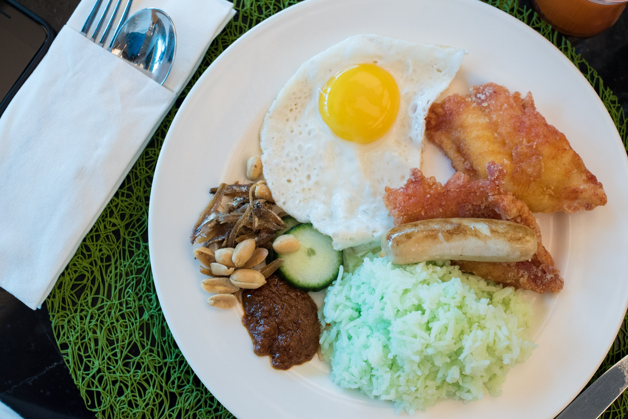 Breakfast at Makan @ Jen - Hotel Jen Orchardgateway Singapore