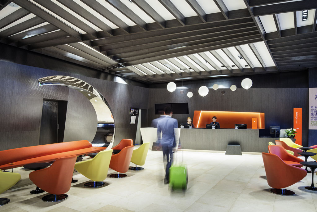 Hotel Lobby | Photo Credit:&nbsp;ibis Styles Ambassador Seoul Gangnam