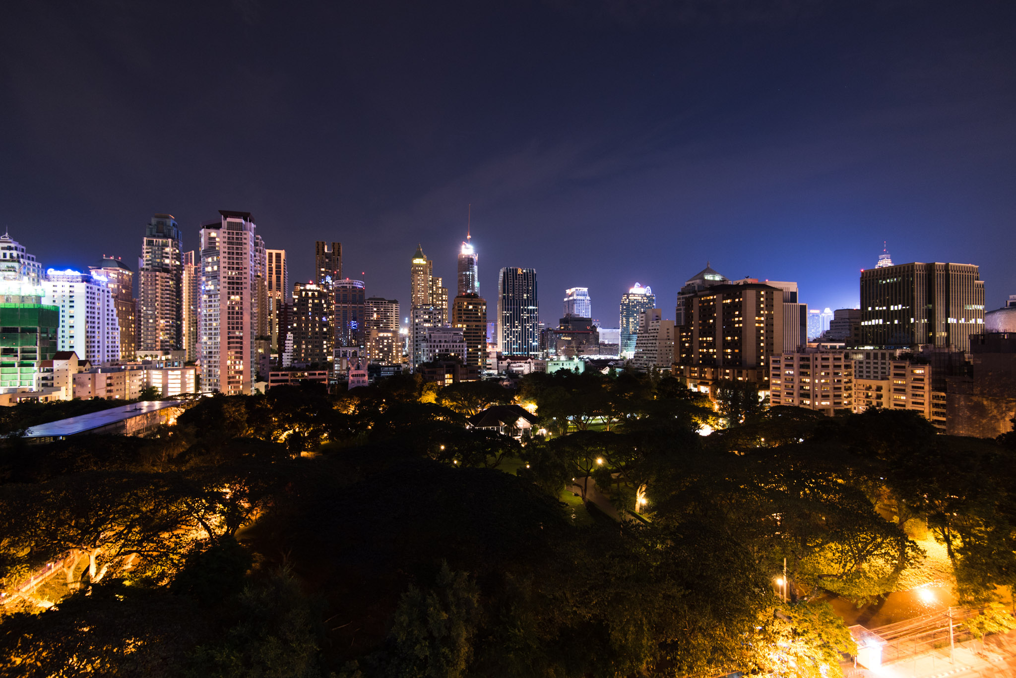 Night View from the Chaiyapruek Executive Room - Hotel Indigo Bangkok Wireless Road