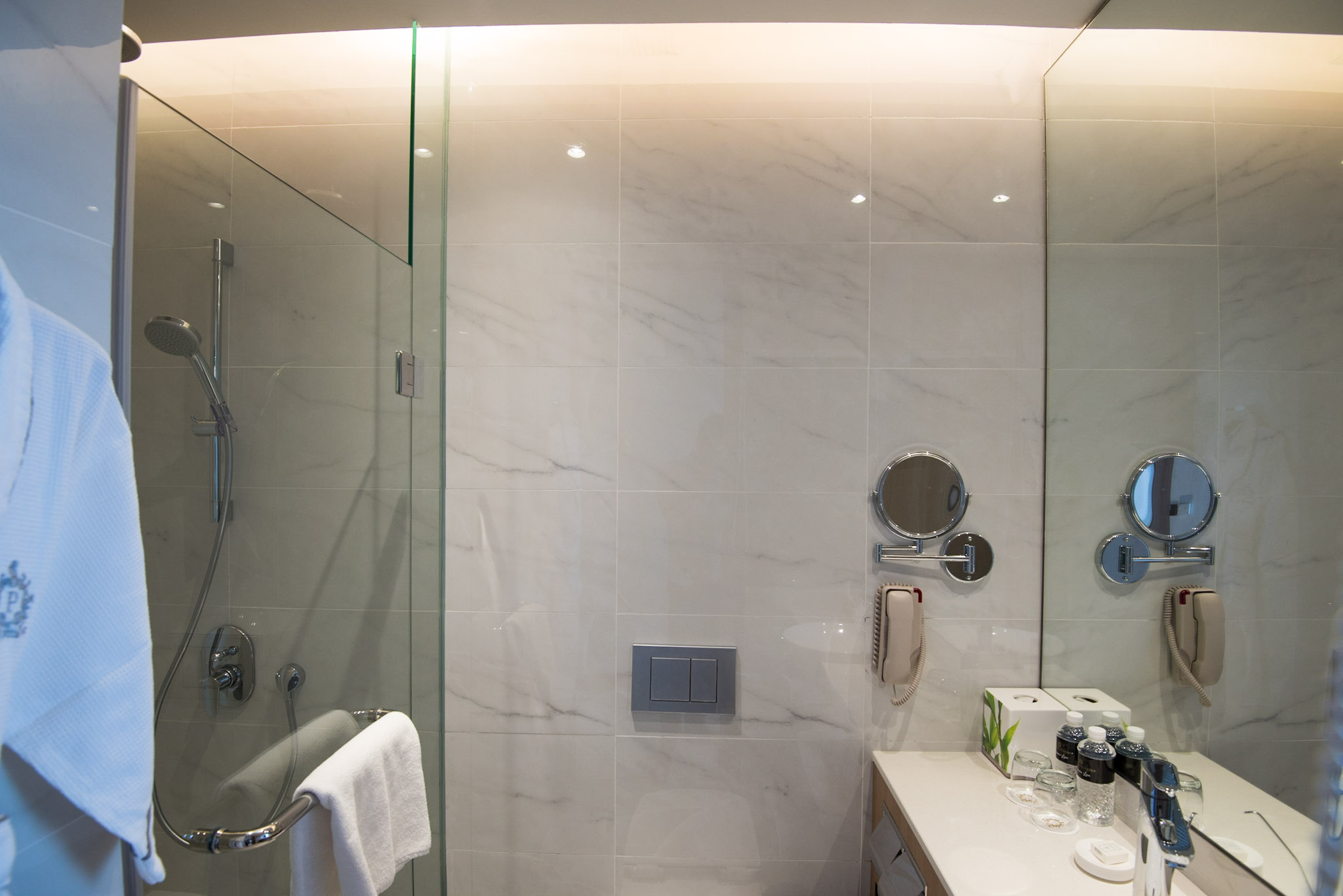 Crystal Club Room (Bathroom) - Park Hotel Alexandra