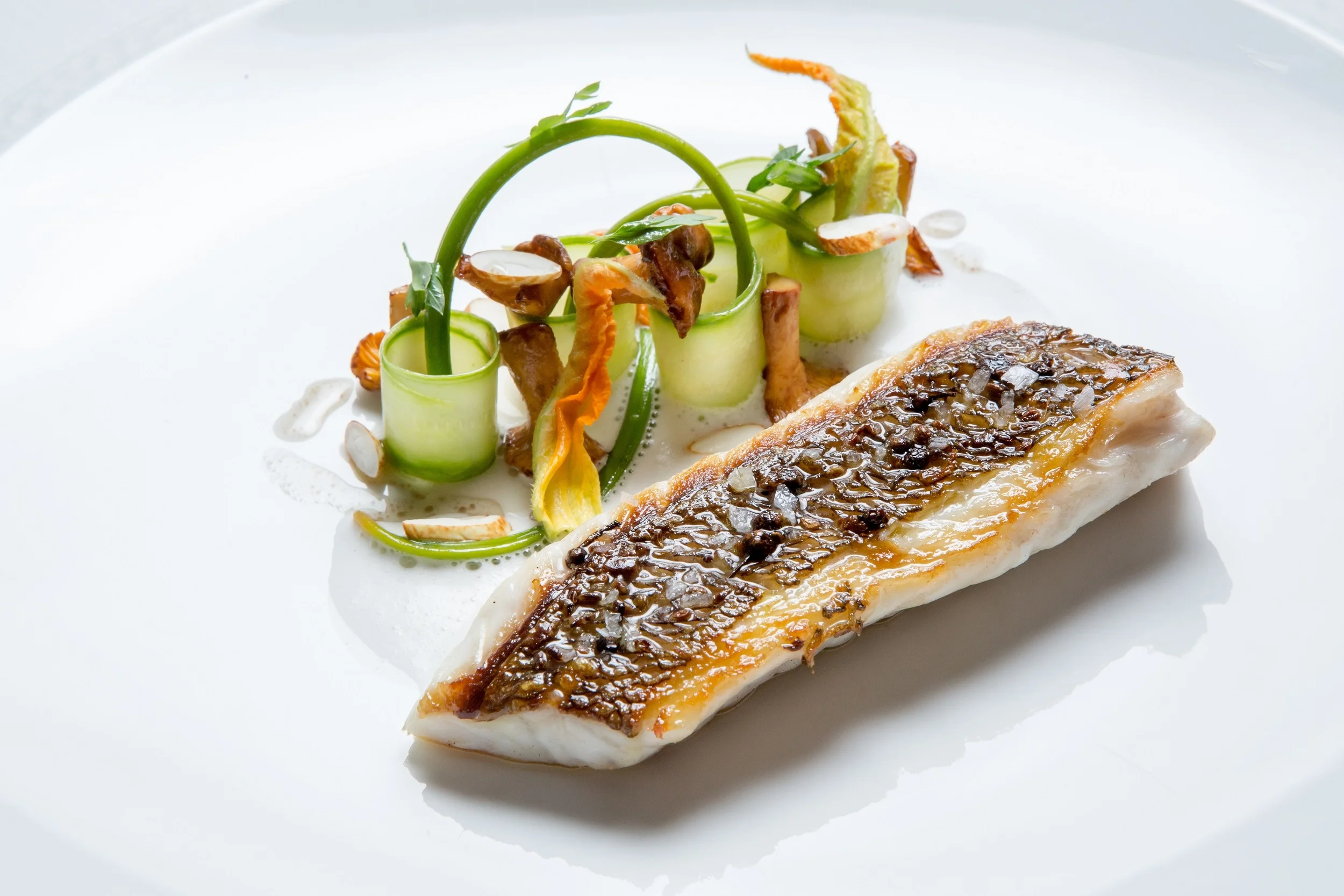 Prezzogna, zucchine, mandorle e galletti | Photo Credit: Mandarin Oriental, Singapore Dolce Vita - Mandarin Oriental, Singapore