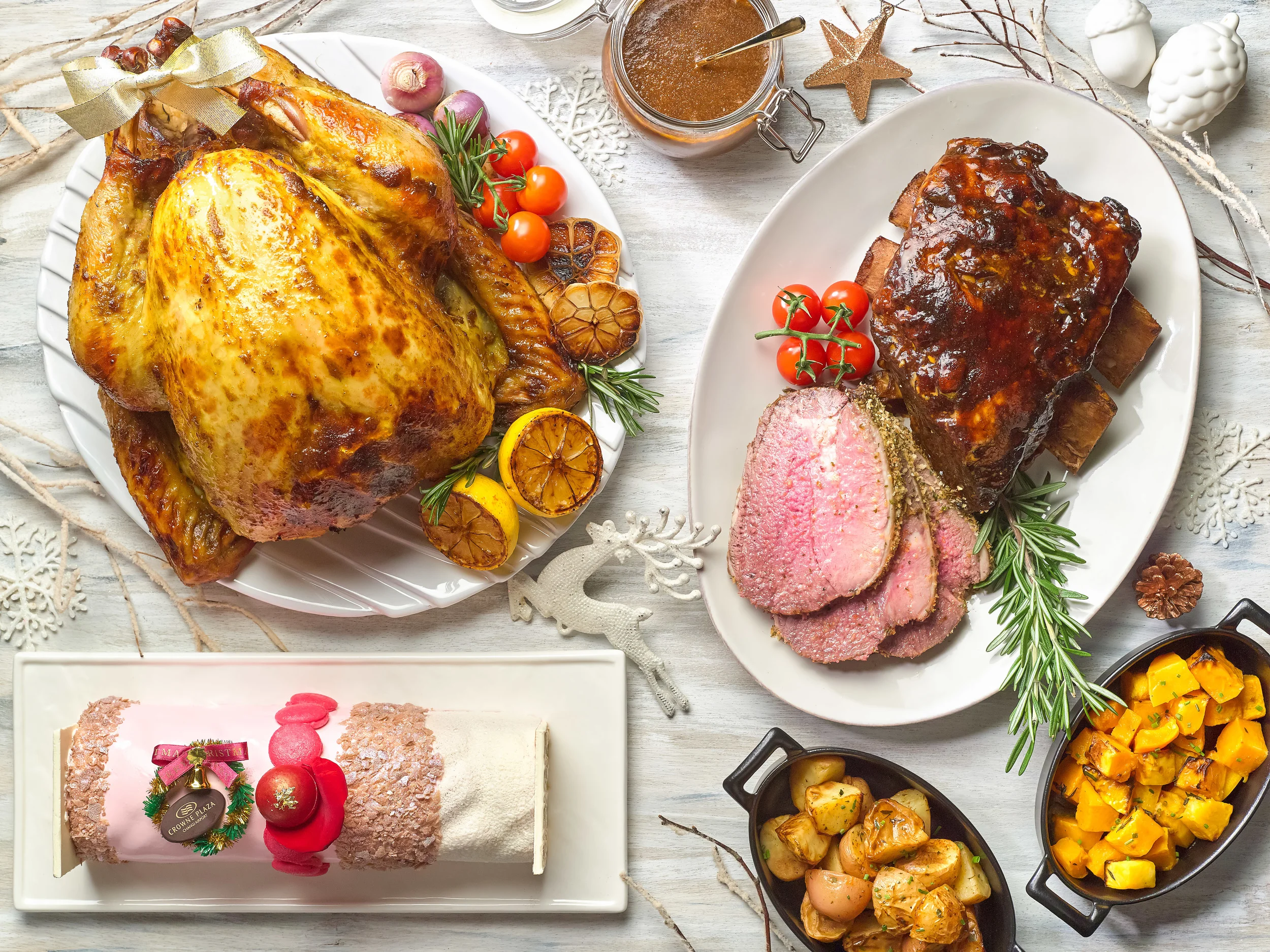 Christmas (2015) at the Crowne Plaza Changi Airport 