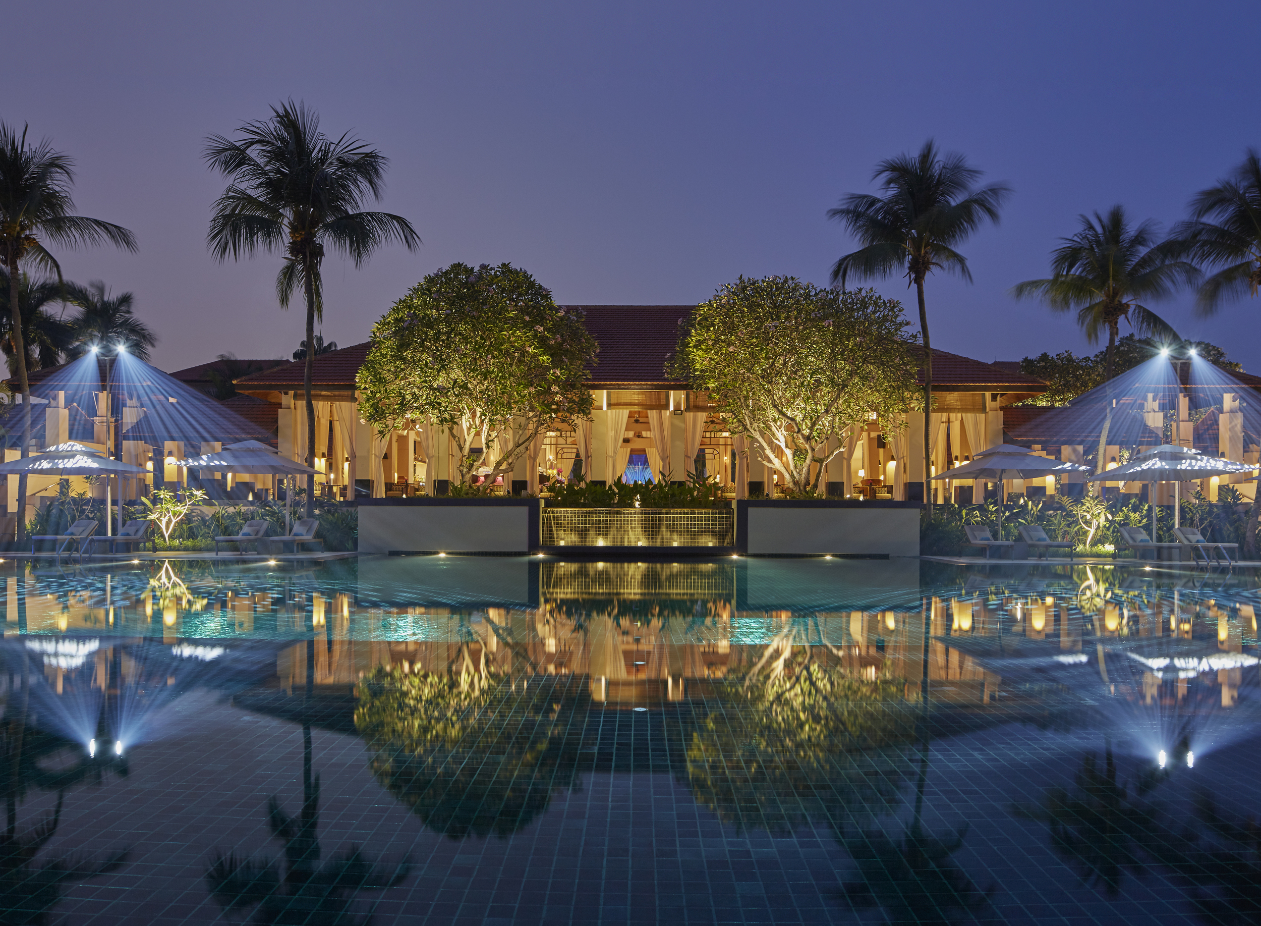 Swimming Pool at Night | Photo Credit:&nbsp;Sofitel Singapore Sentosa Resort &amp; Spa