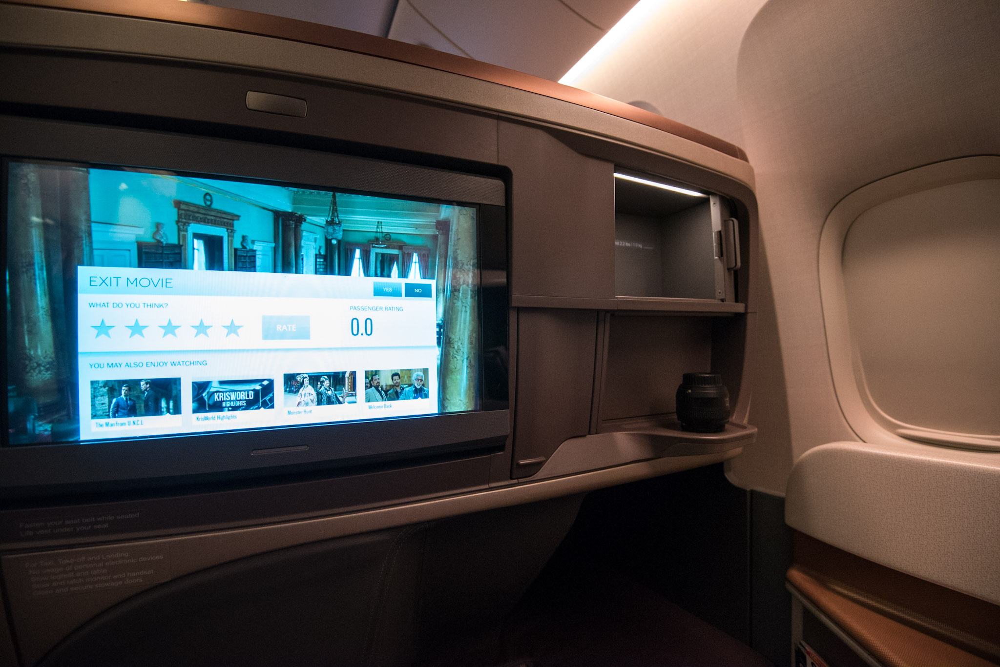 Boeing 777-300ER (Three Class)Business Class -&nbsp;Singapore Airlines