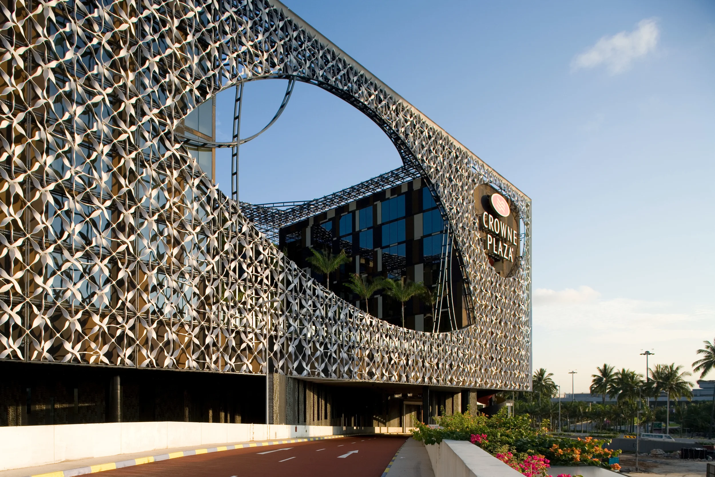 IHG launches Assist and Meeting Point Globally