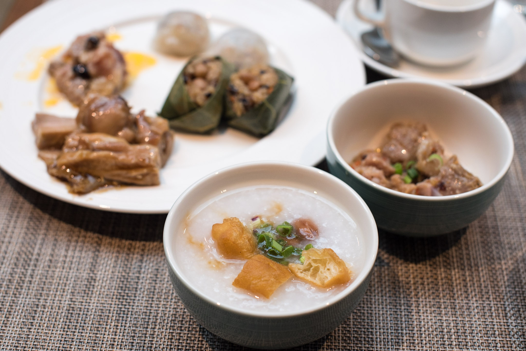Breakfast at Ash &amp; ElmInterContinental Singapore