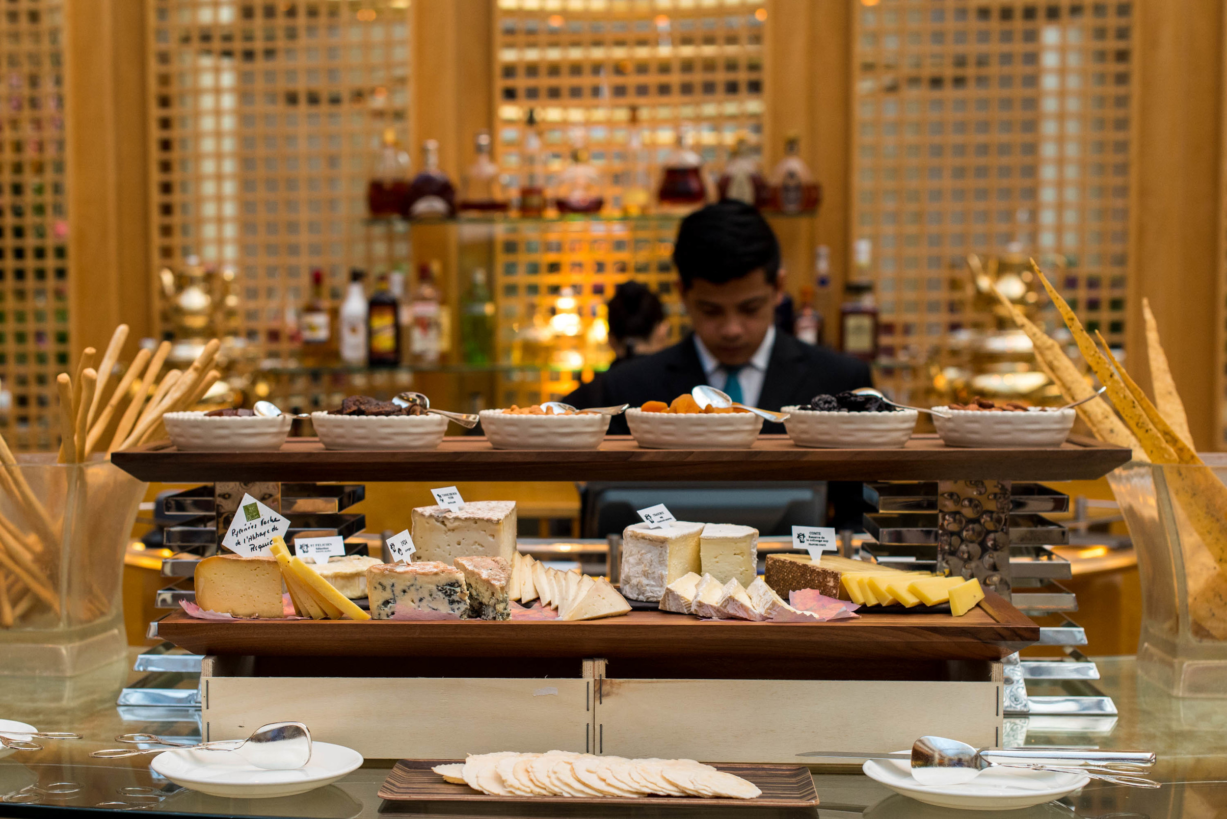 Selection of Cheese - The Aperitivo TraditionChihuly Lounge - The Ritz-Carlton,&nbsp;Millenia Singapore