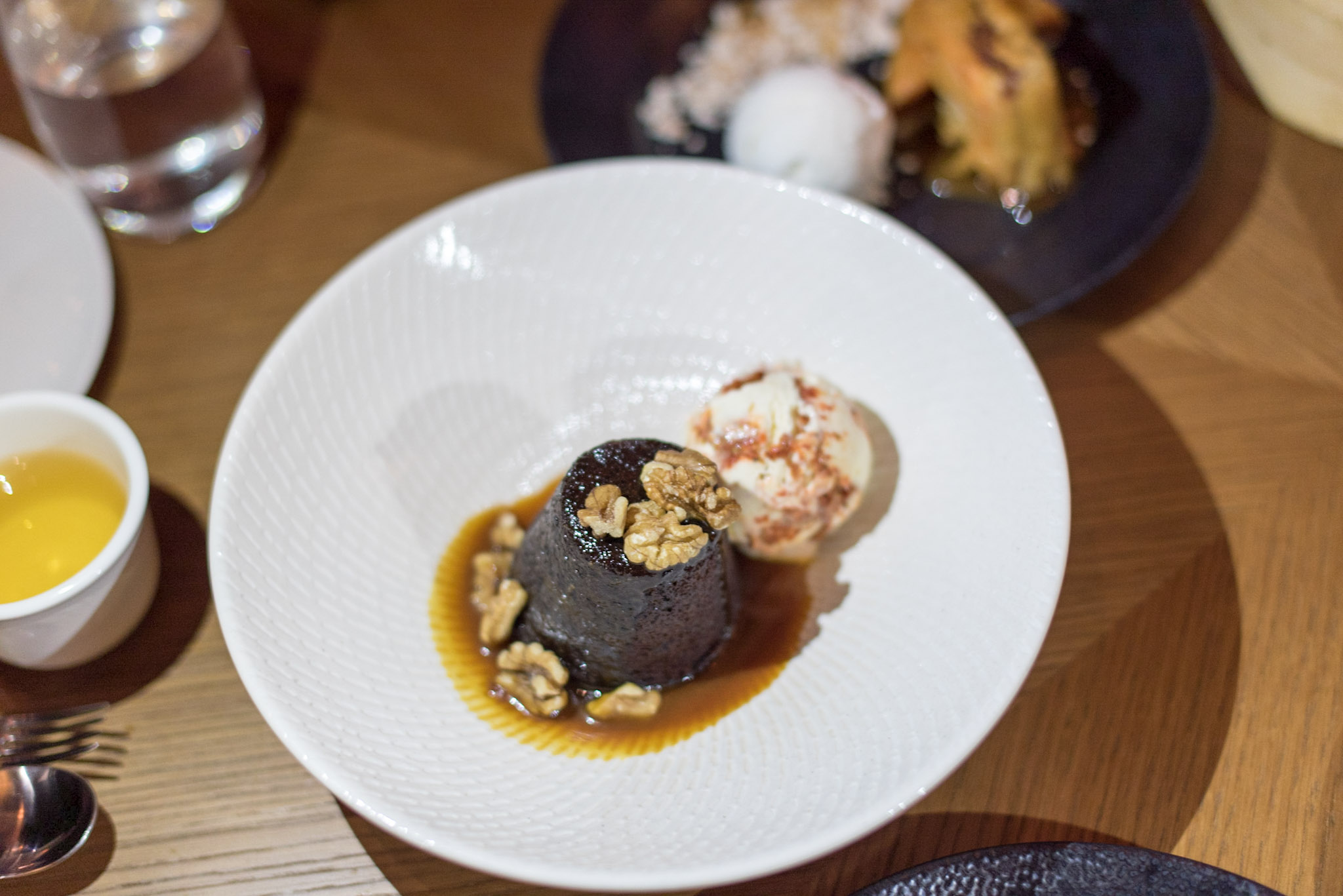 Sticky Date &amp; Longan Pudding (S$12++)EMPRESS by The Privé Group