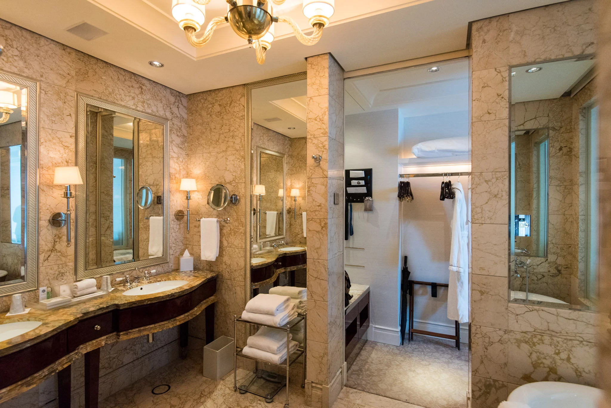 Hotel Review: The St. Regis Singapore (Caroline Astor Suite)