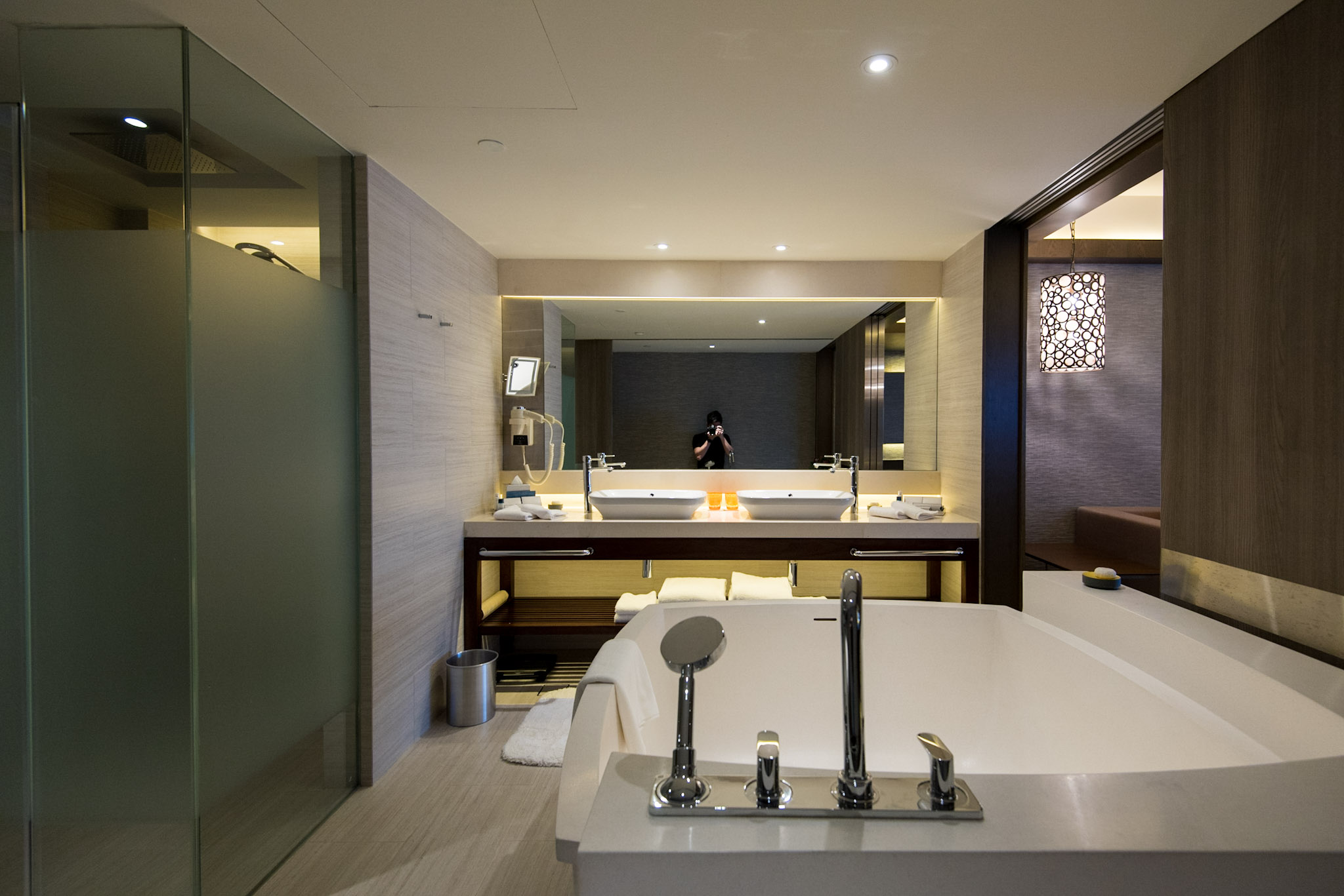 BathroomPacific Harbour Studio - Pan Pacific Singapore