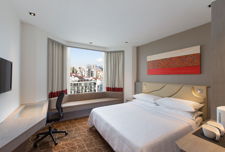 Premium King River View | Photo Credit: Four Points by Sheraton Singapore, Riverview