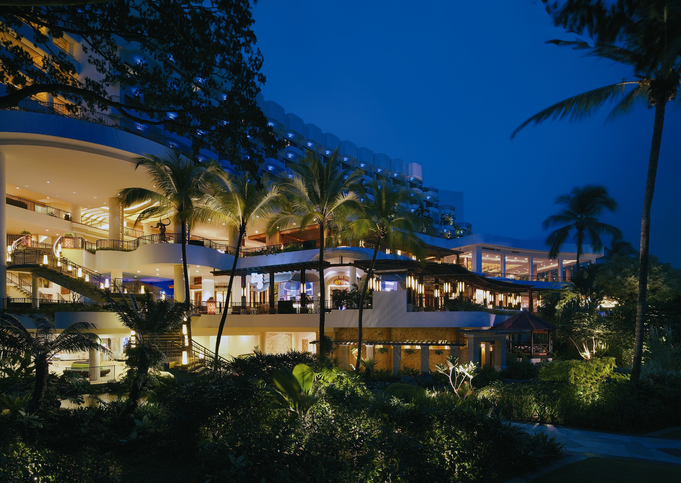 Sunday Brunch | Photo Credit:&nbsp;Shangri-La's Rasa Sentosa Resort &amp; Spa, Singapore&nbsp;