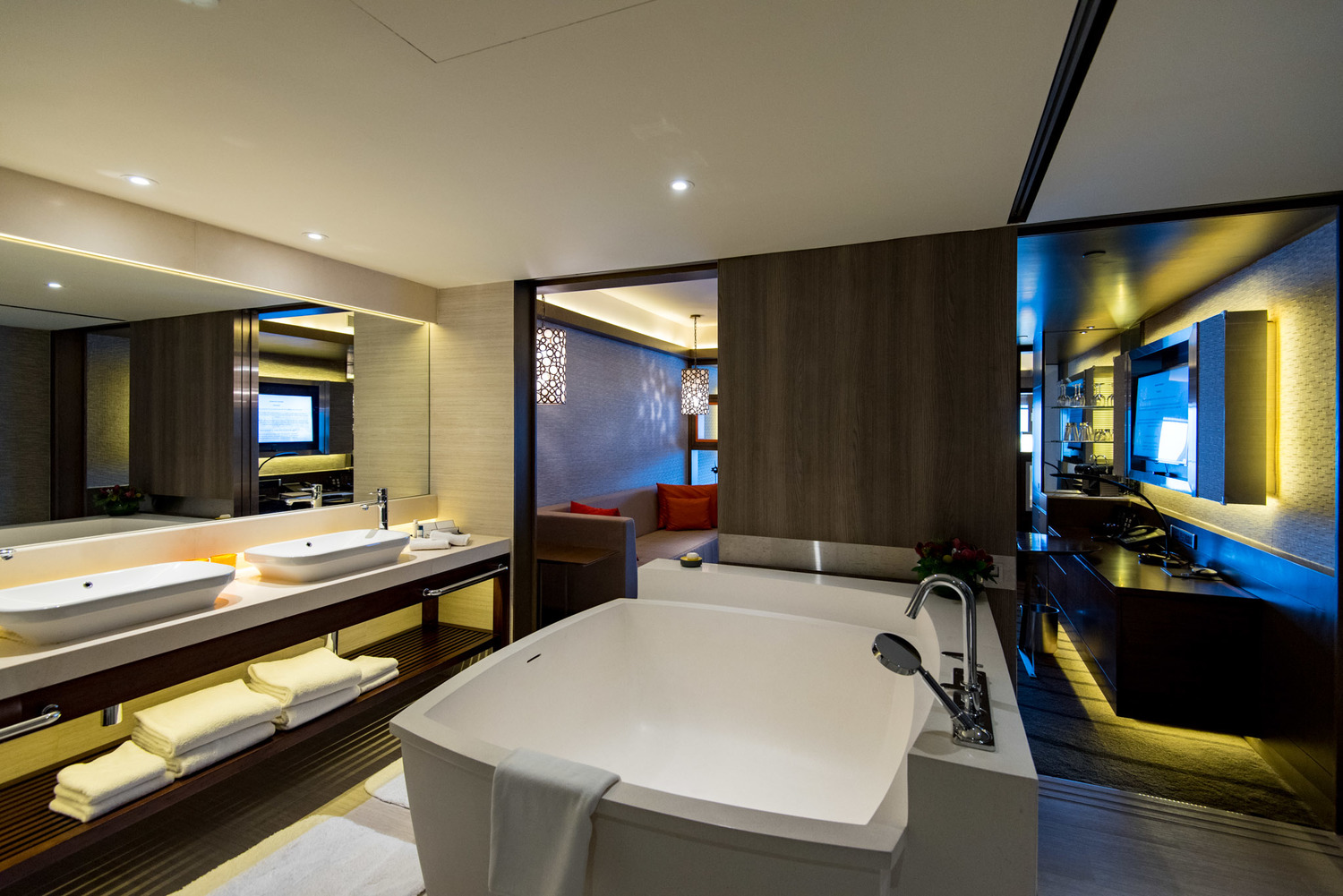 Pacific Harbour Studio - Pan Pacific Singapore Review