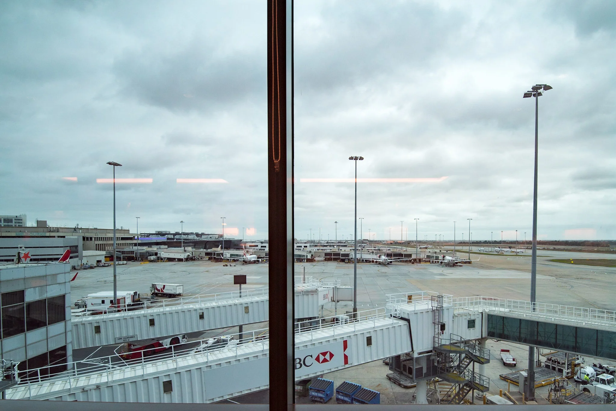 Lounge Review: Emirates Lounge (2016) at Melbourne Tullamarine Airport 