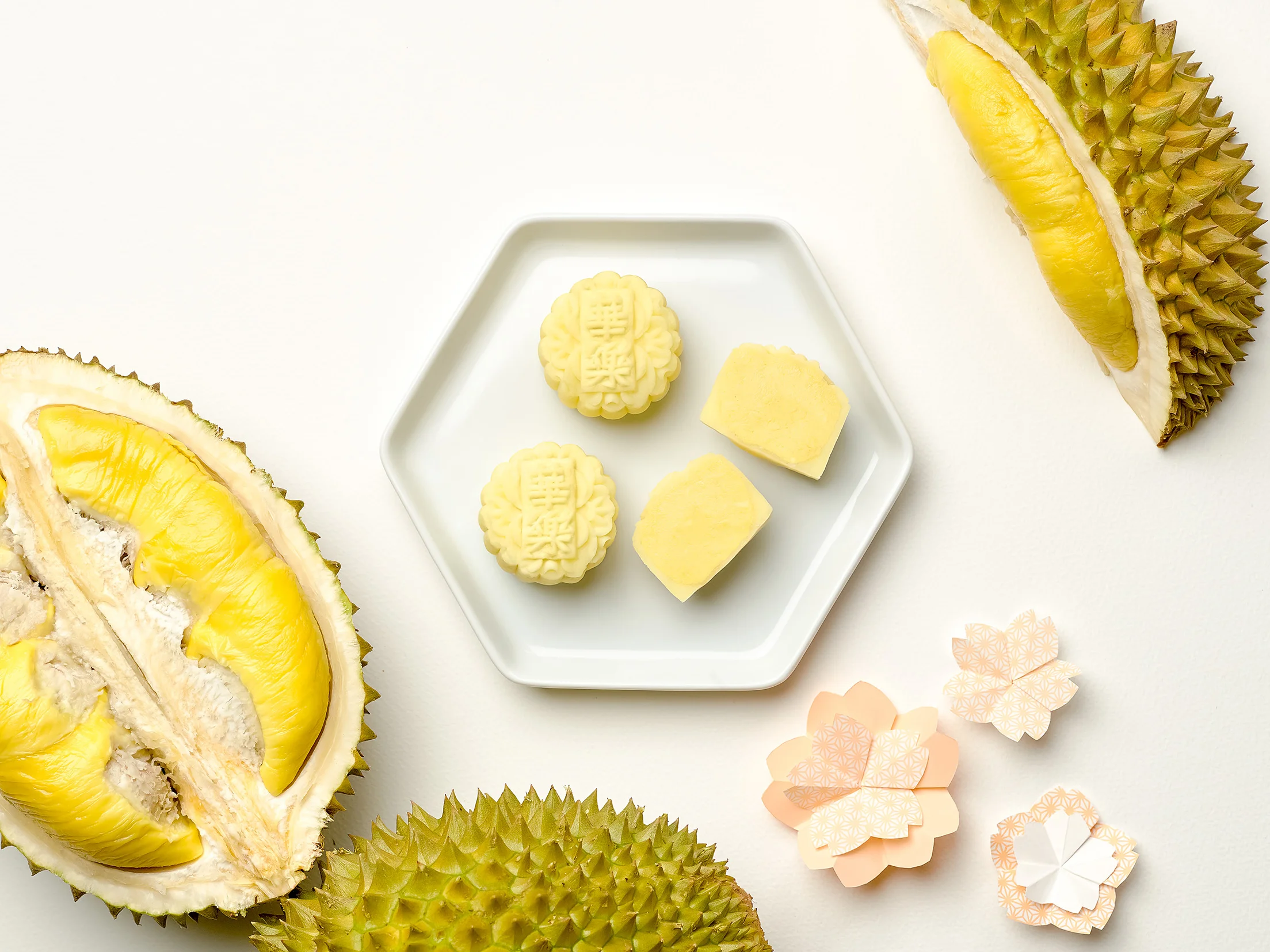 Mini “Mao Shan Wang” Durian Snowskin Mooncakes (S$68+ for eight) | Photo Credit: Carlton Hotel Singapore