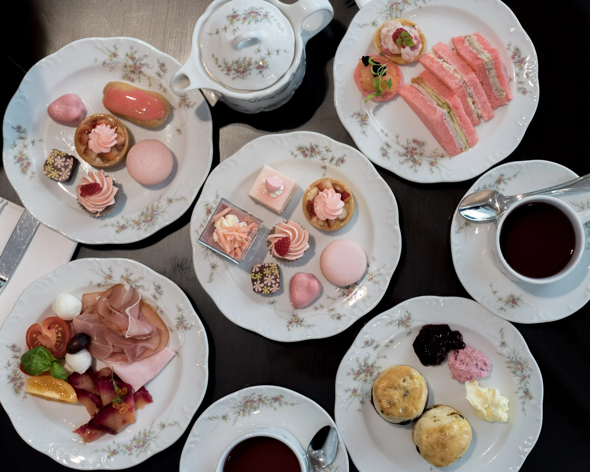 English Afternoon Tea with Pink Treats at L'Espresso (Goodwood Park Hotel)