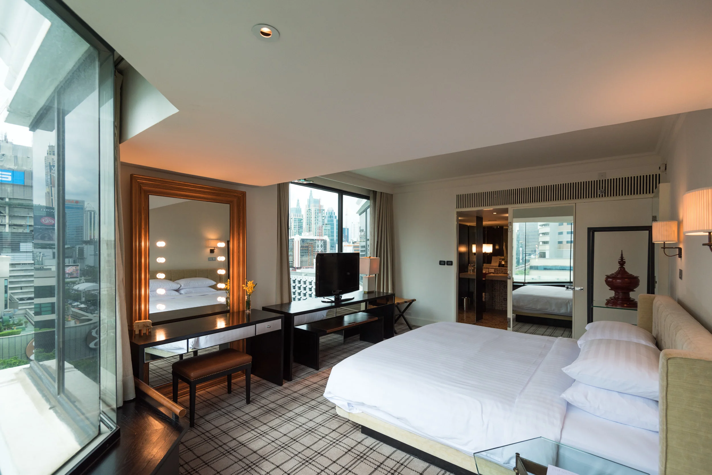 Hotel Review: Grand Hyatt Erawan Bangkok (Grand Executive Suite King)