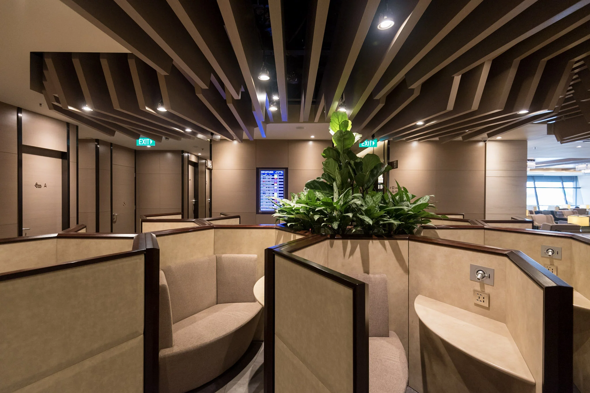 Lounge Review: Plaza Premium Lounge (Singapore Changi Airport)