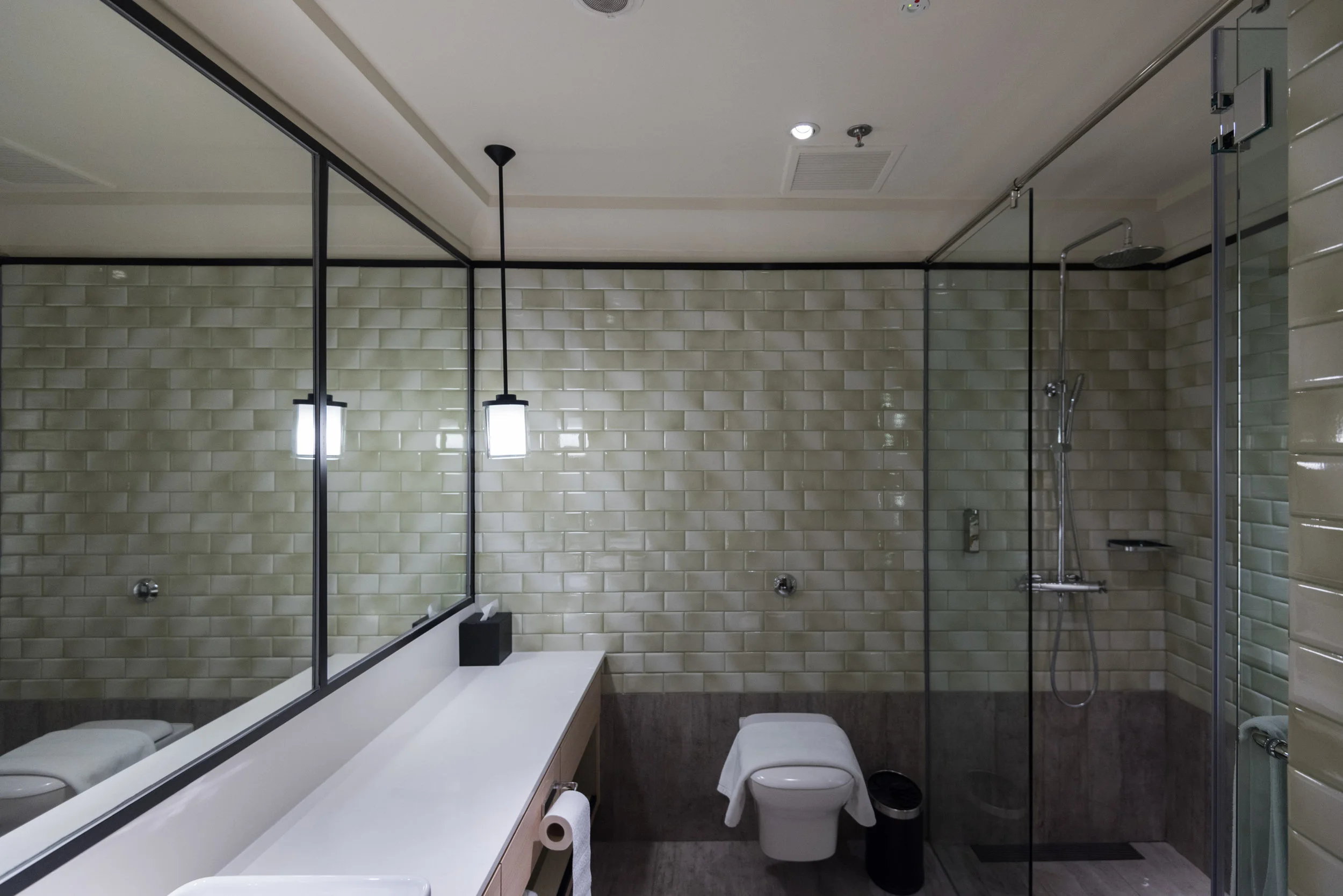 Ensuite Bathroom in M Room (Twin) Aerotel Singapore - Changi Airport, Singapore