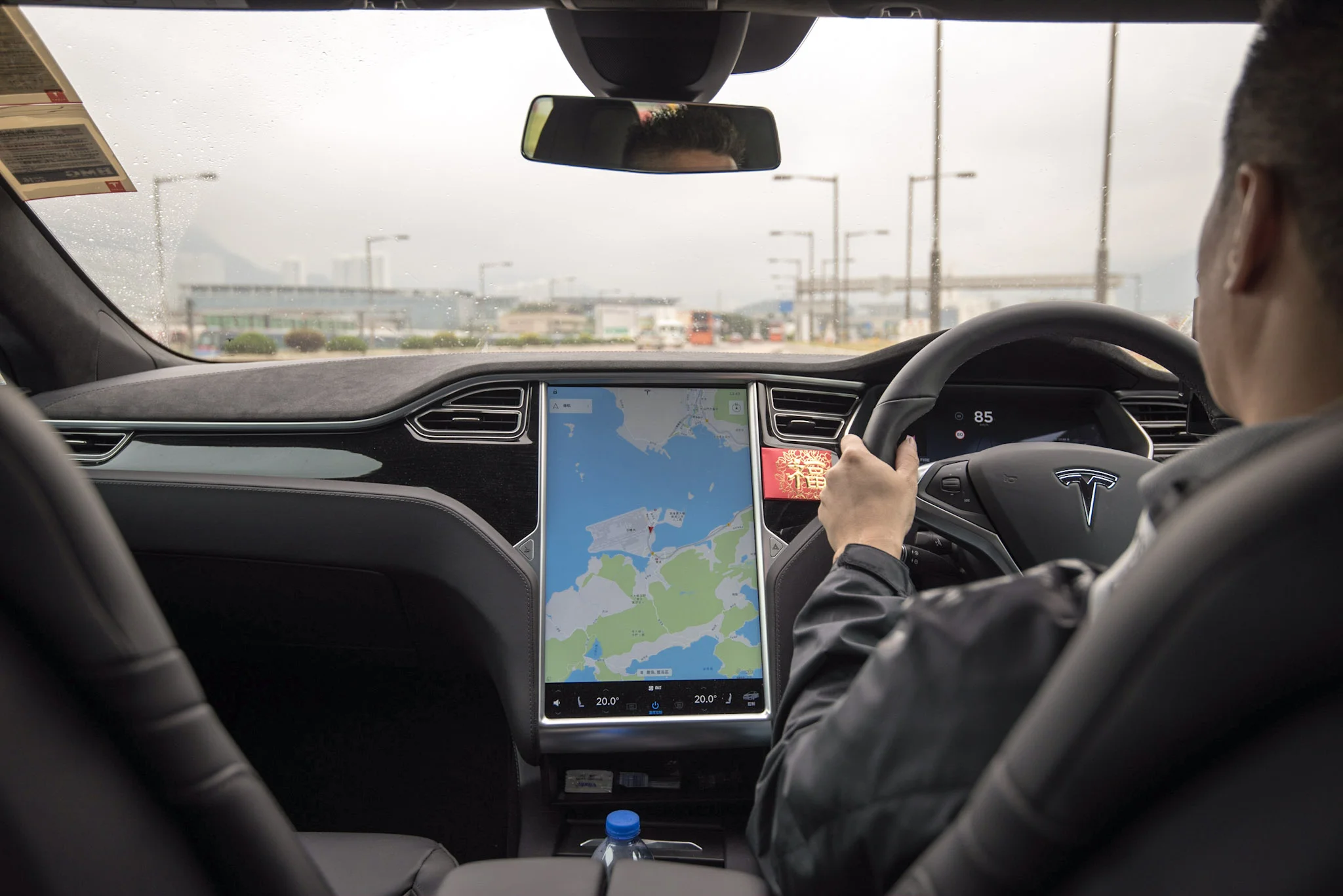 Airport Transfer on Tesla S in Hong Kong via Klook