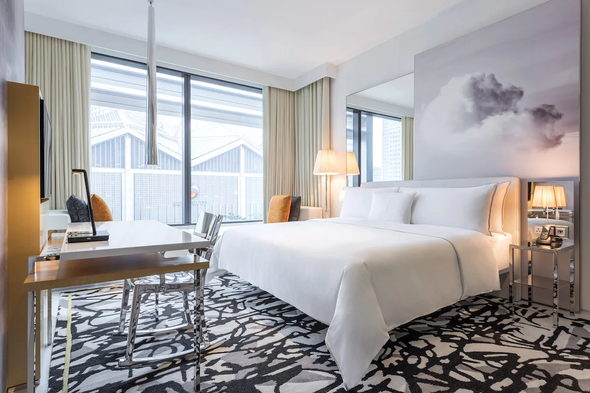 Deluxe Room | Photo Credit: JW Marriott Hotel Singapore South Beach
