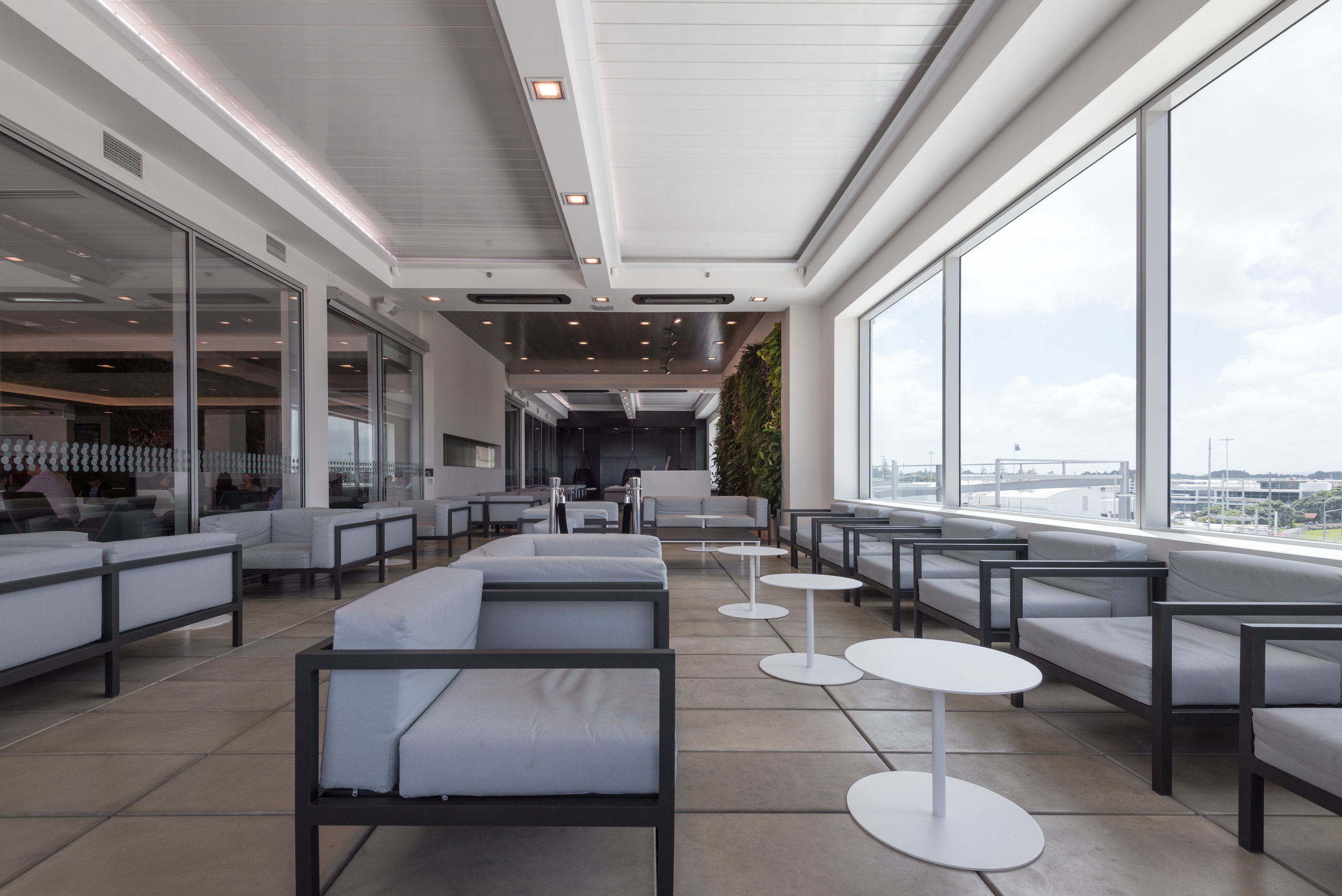 Outdoor Terrace (Covered) Air New Zealand Auckland International Lounge (New Zealand)