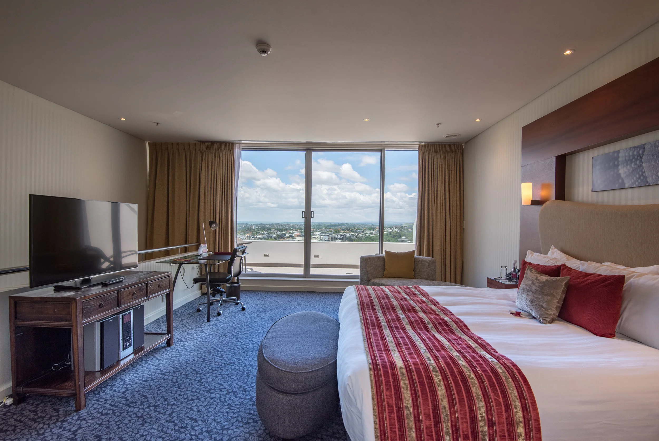 Hotel Review: Crowne Plaza Auckland (Executive Suite) 
