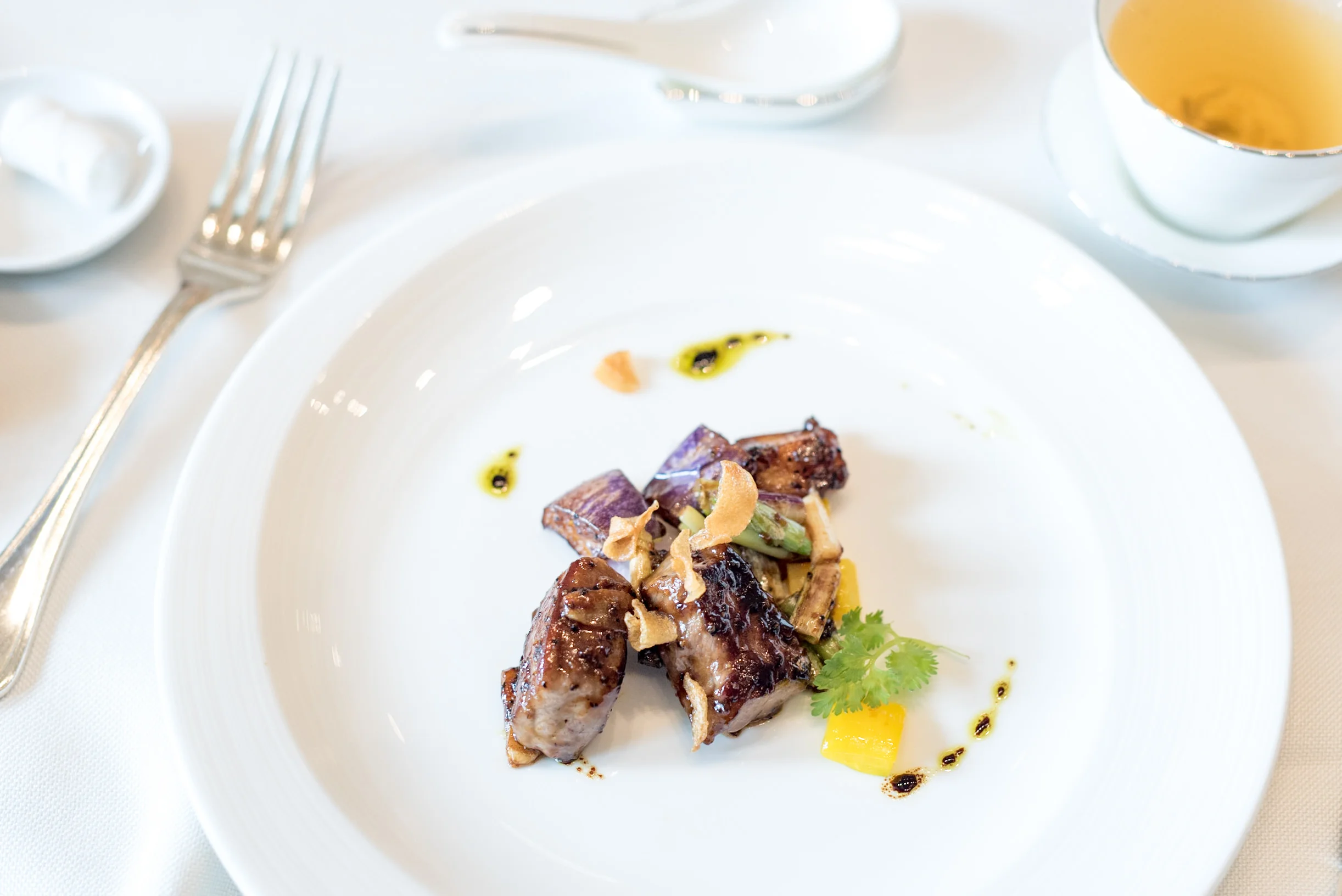 Jade Restaurant Refreshes Interiors and Introduces a Refocused Culinary Direction - The Fullerton Hotel Singapore
