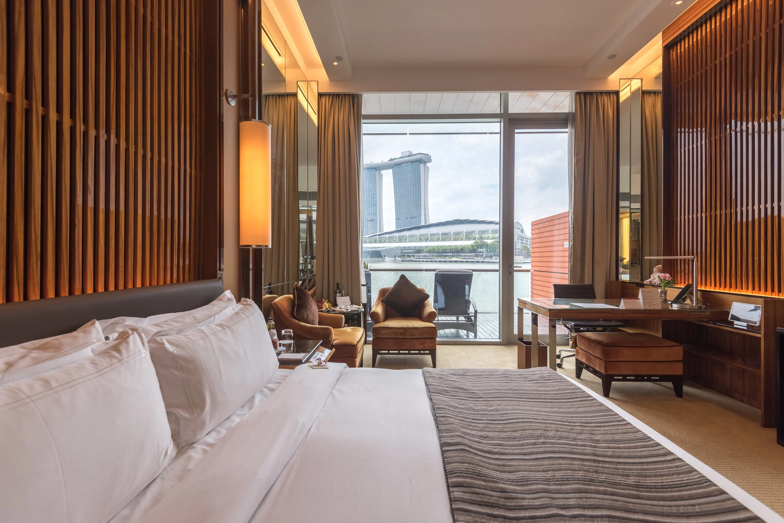 Hotel Review: The Fullerton Bay Hotel Singapore (Premier Bay View Room)