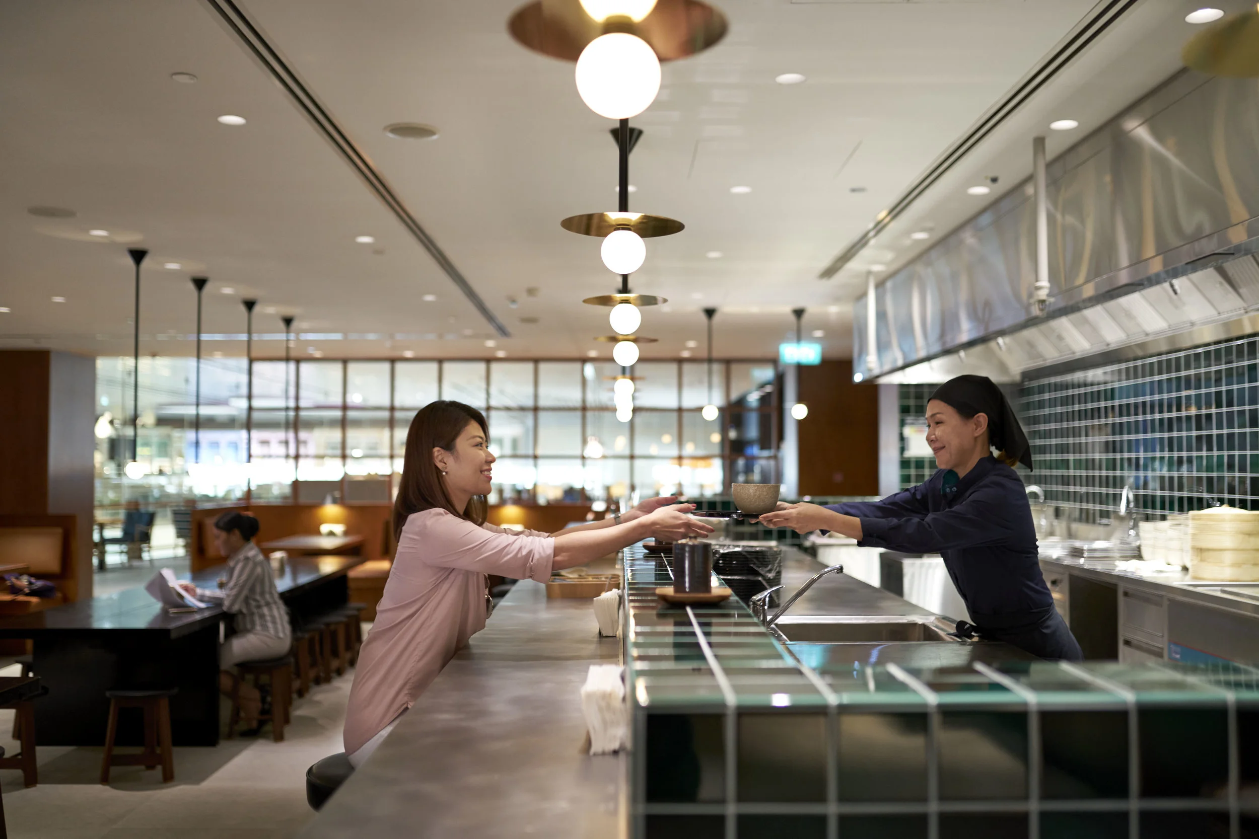 New Cathay Pacific Lounge in Changi Airport's Terminal 4 - First Airline to Operate from New Terminal